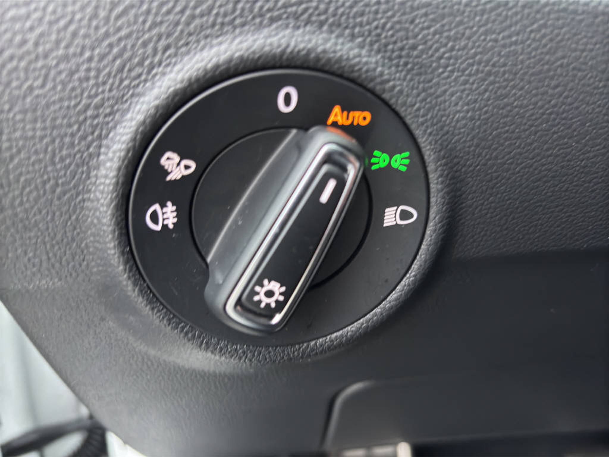 listing desktop thumbnail image 12