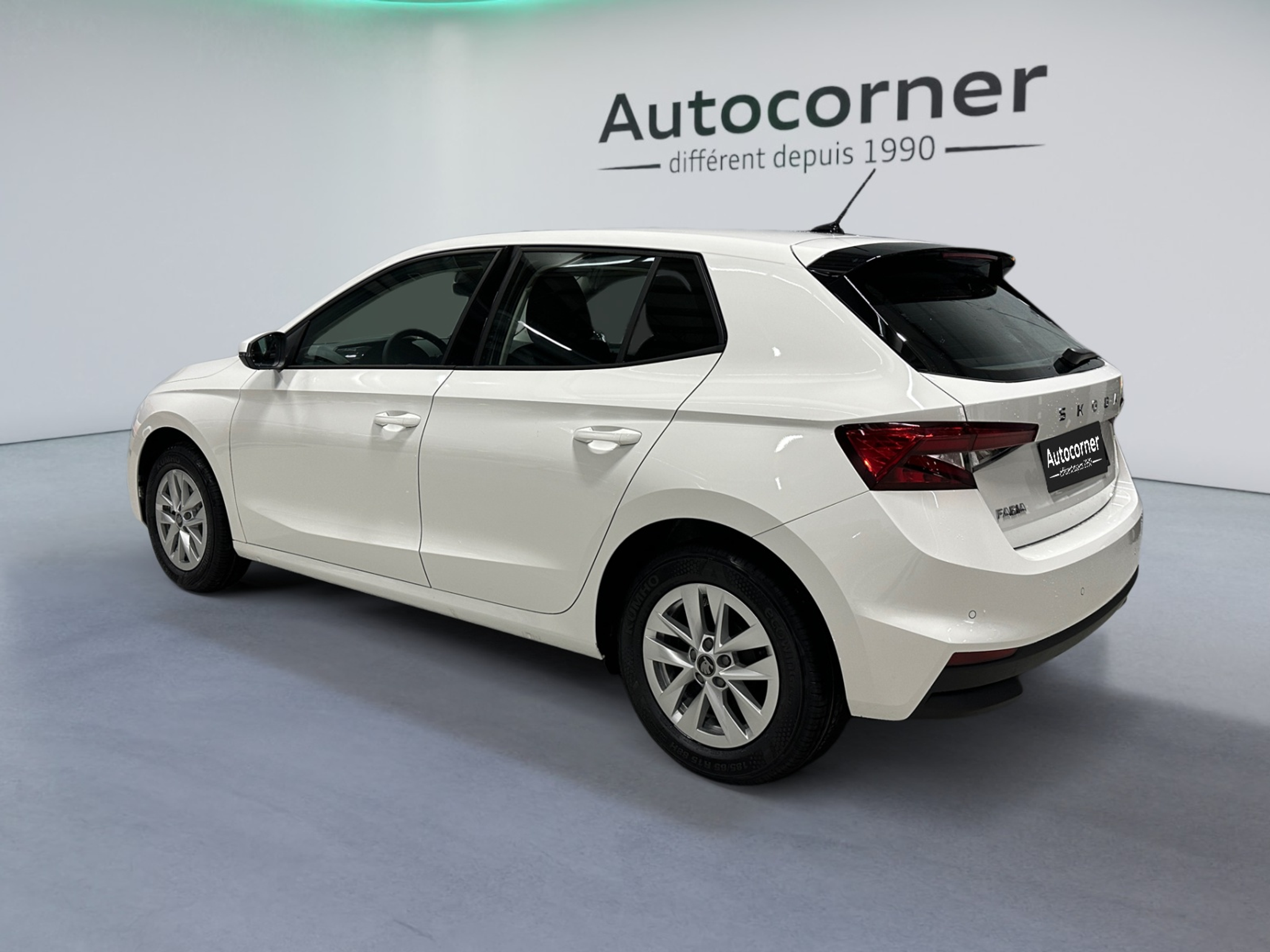 listing desktop thumbnail image 2