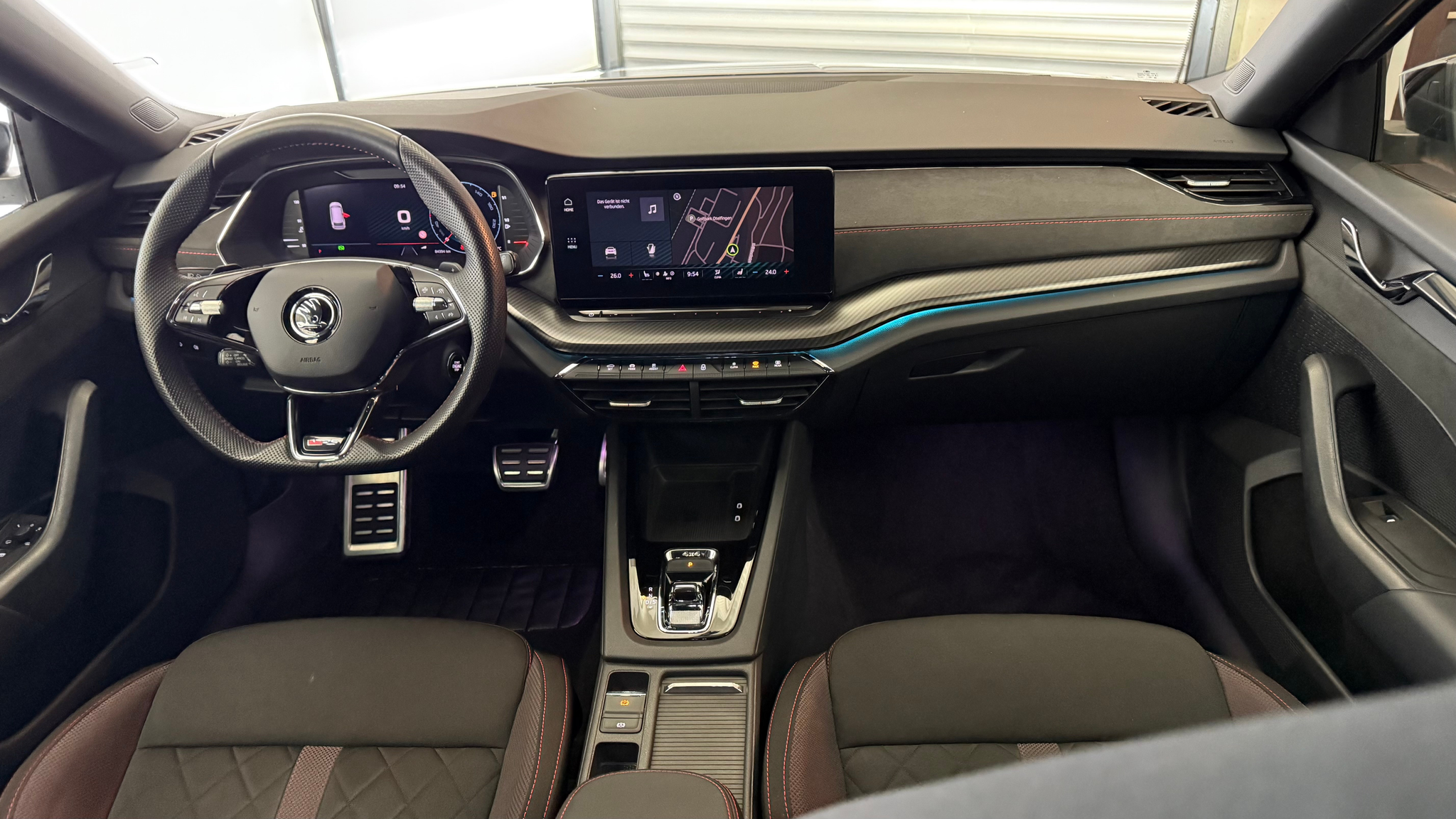 listing desktop thumbnail image 8