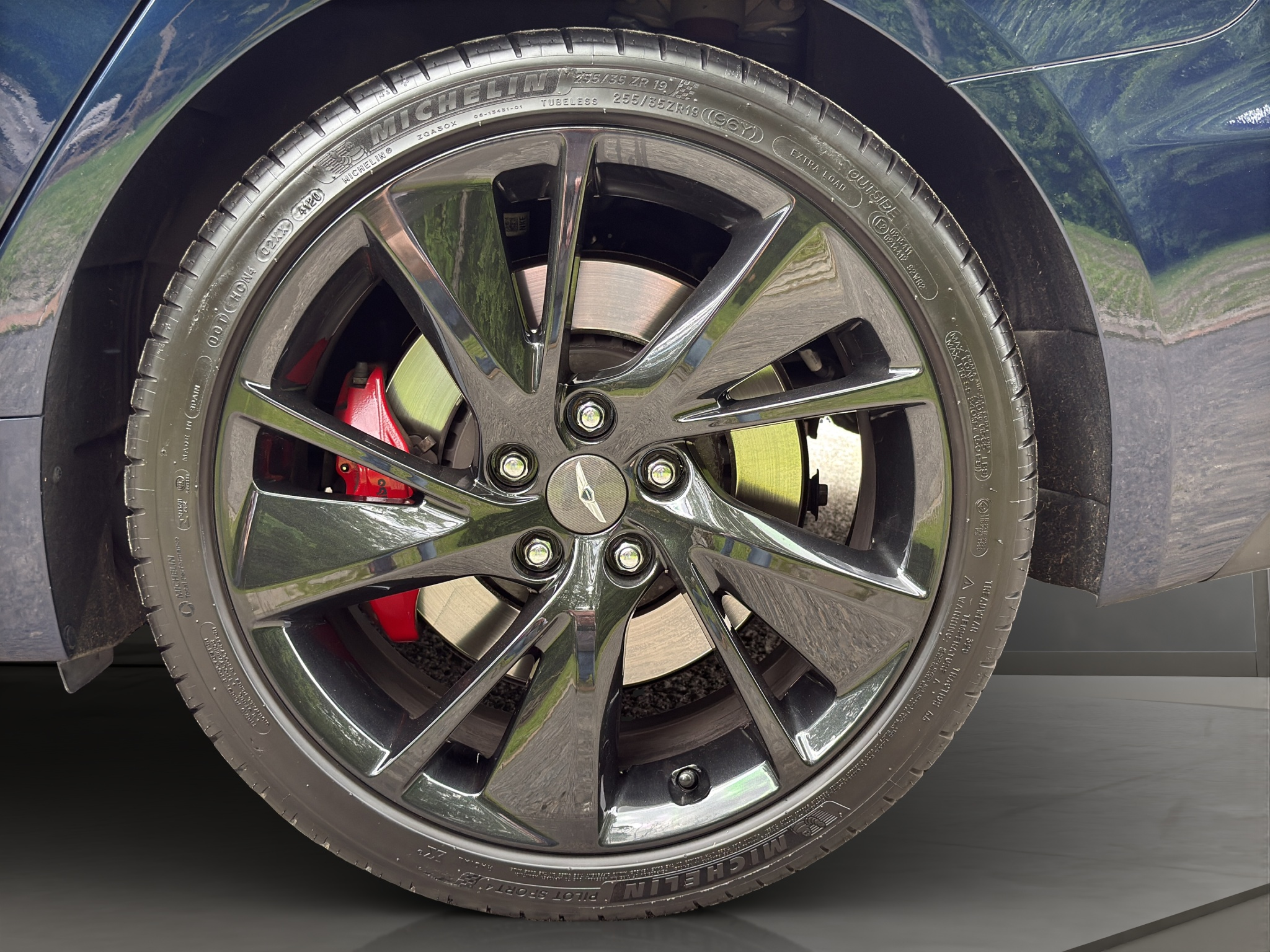 listing desktop thumbnail image 8