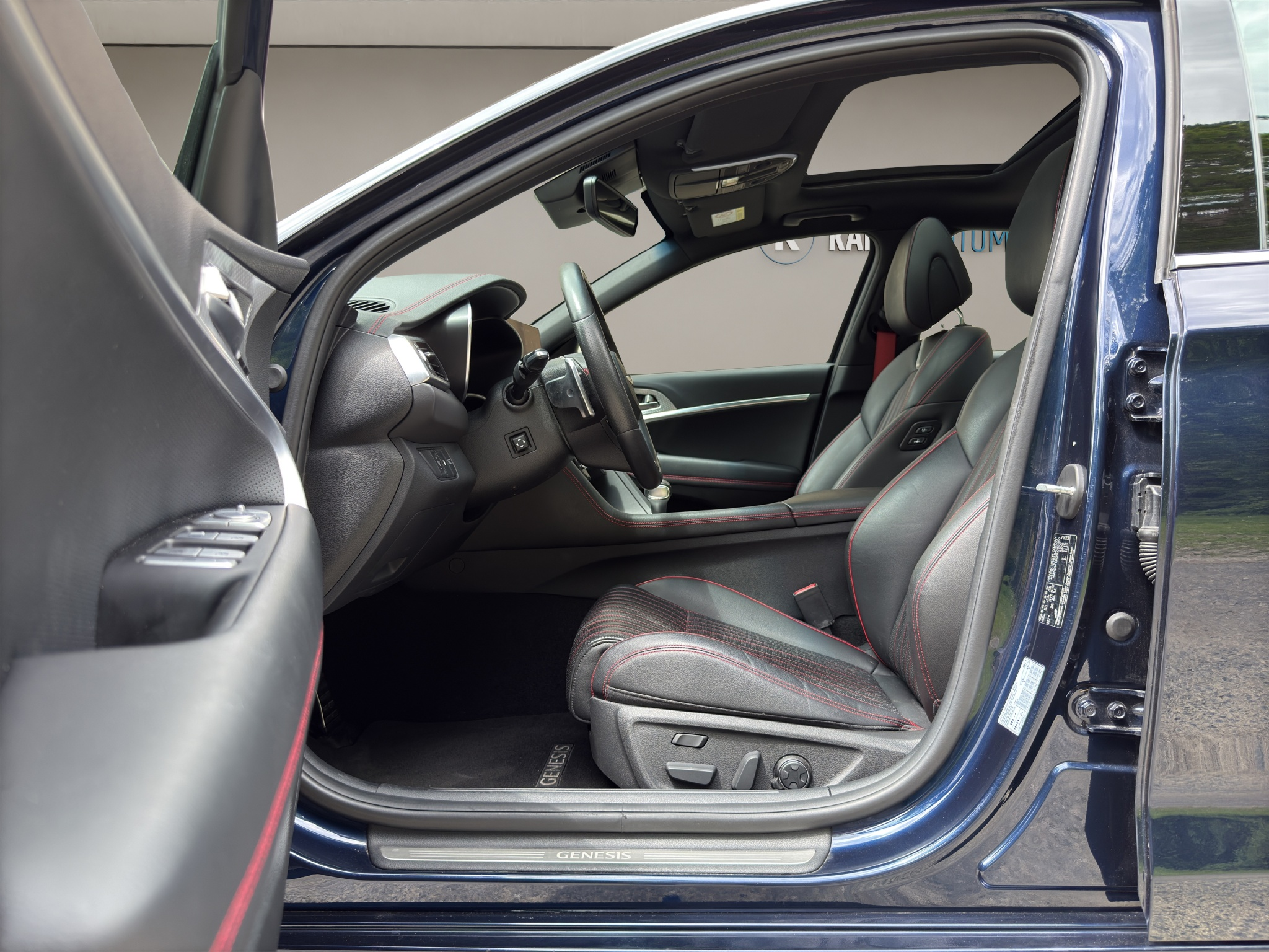 listing desktop thumbnail image 9