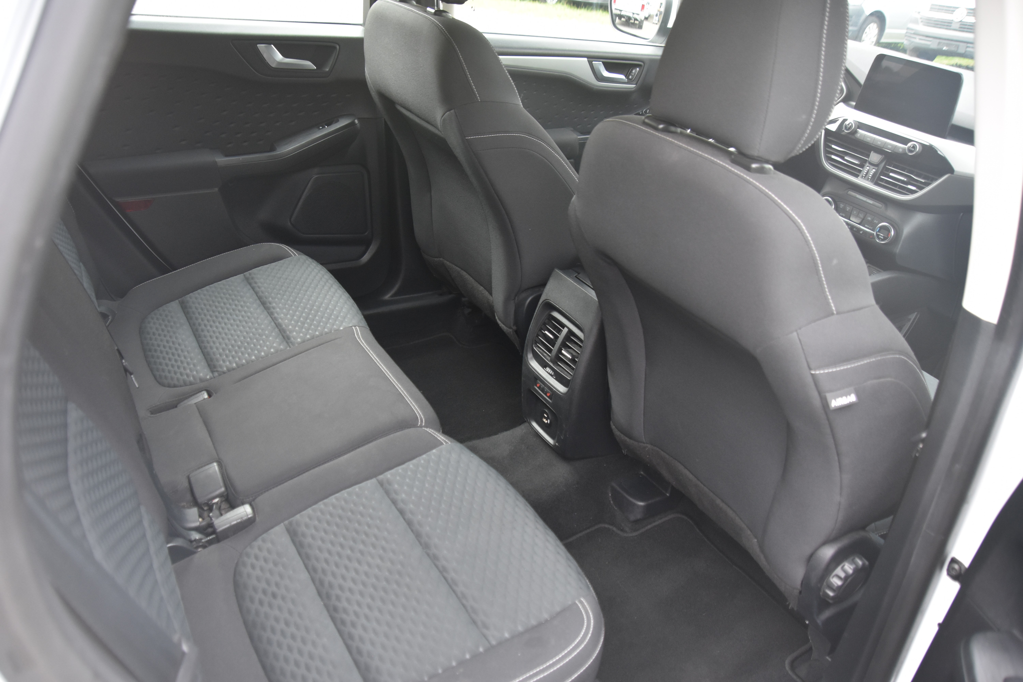 listing desktop thumbnail image 10