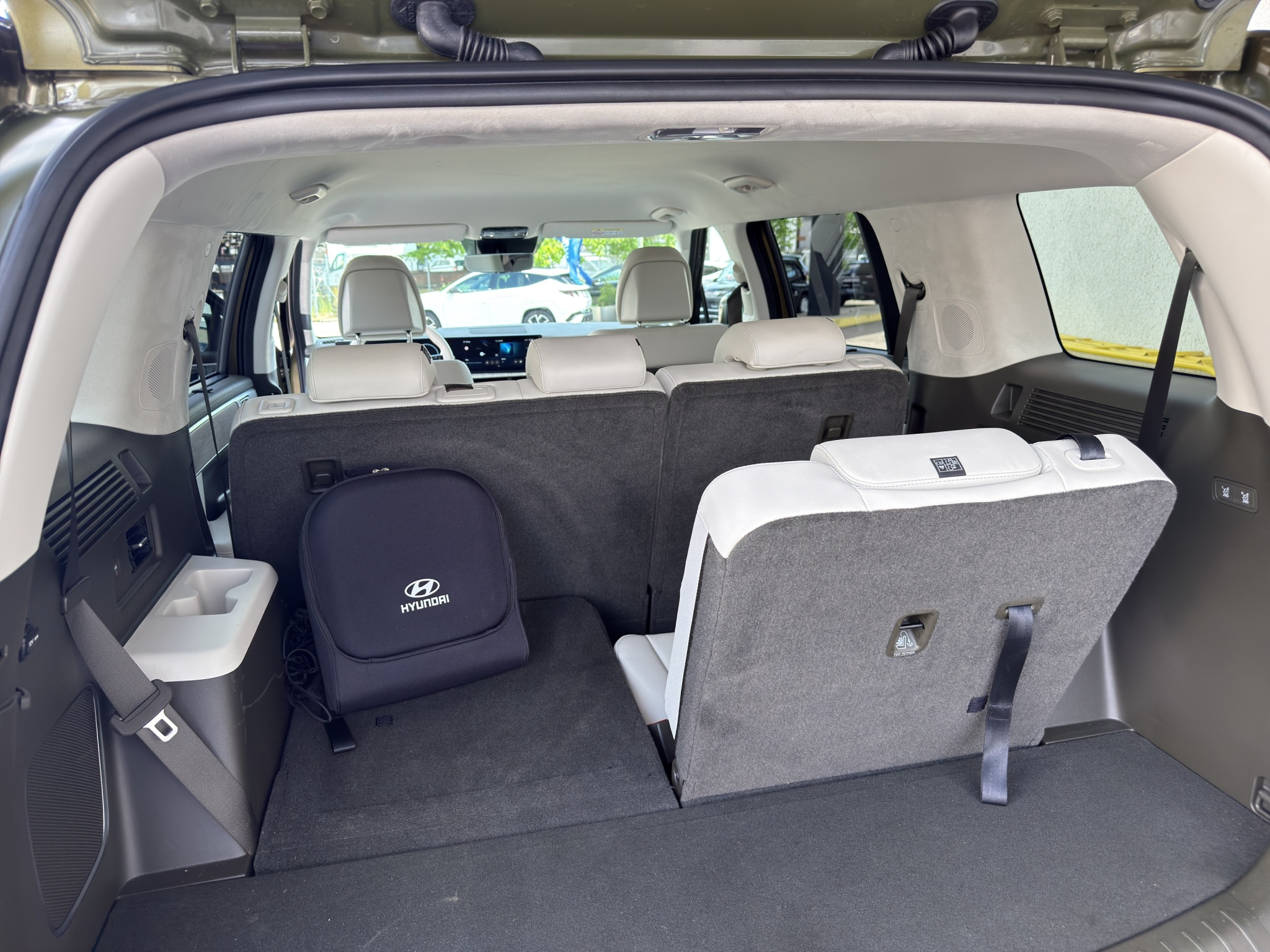 listing desktop thumbnail image 11