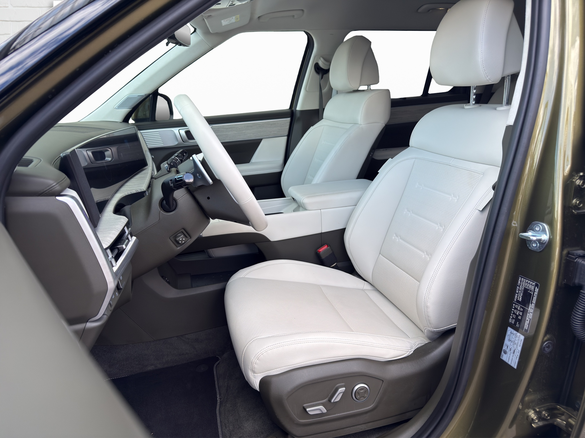 listing desktop thumbnail image 5