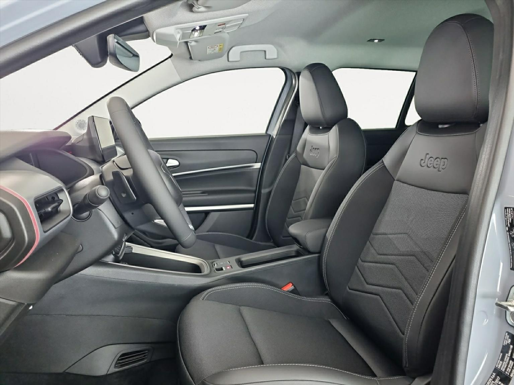 listing desktop thumbnail image 4