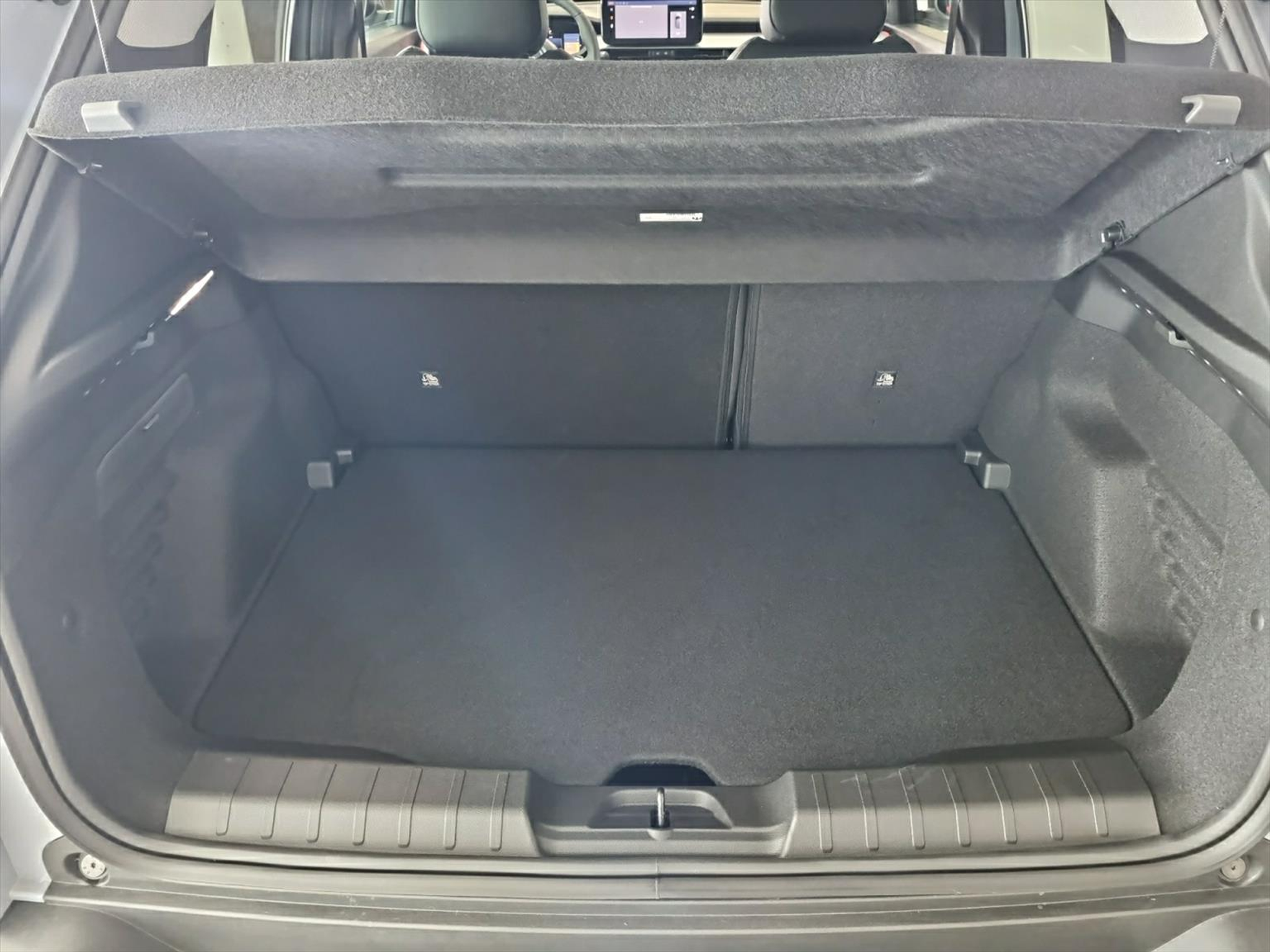 listing desktop thumbnail image 13