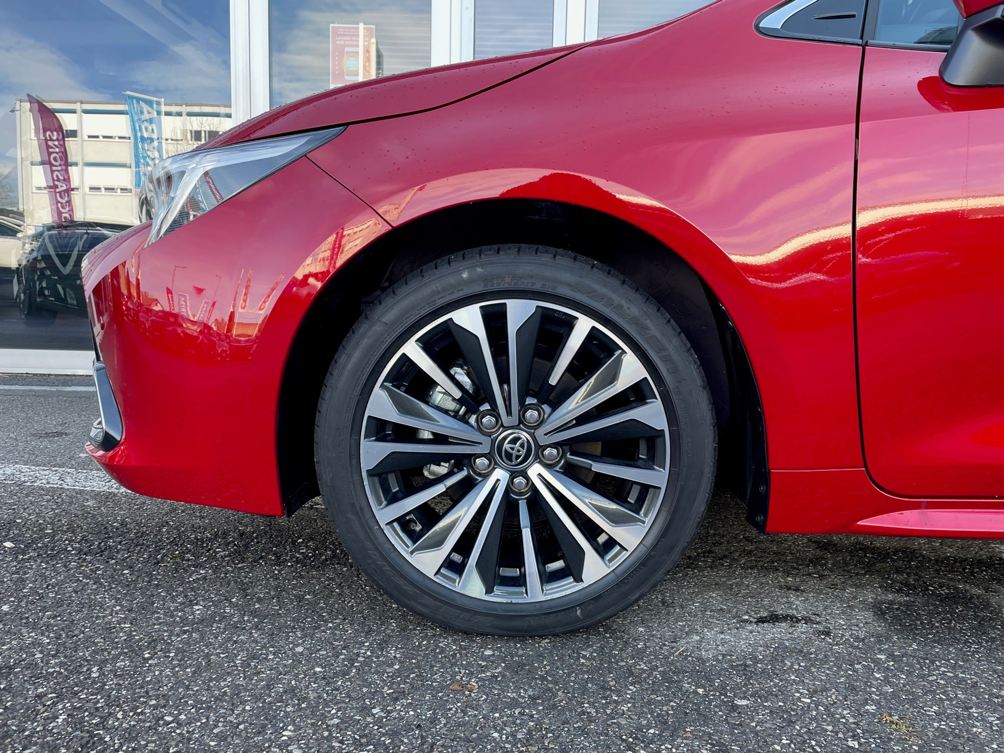 listing desktop thumbnail image 6