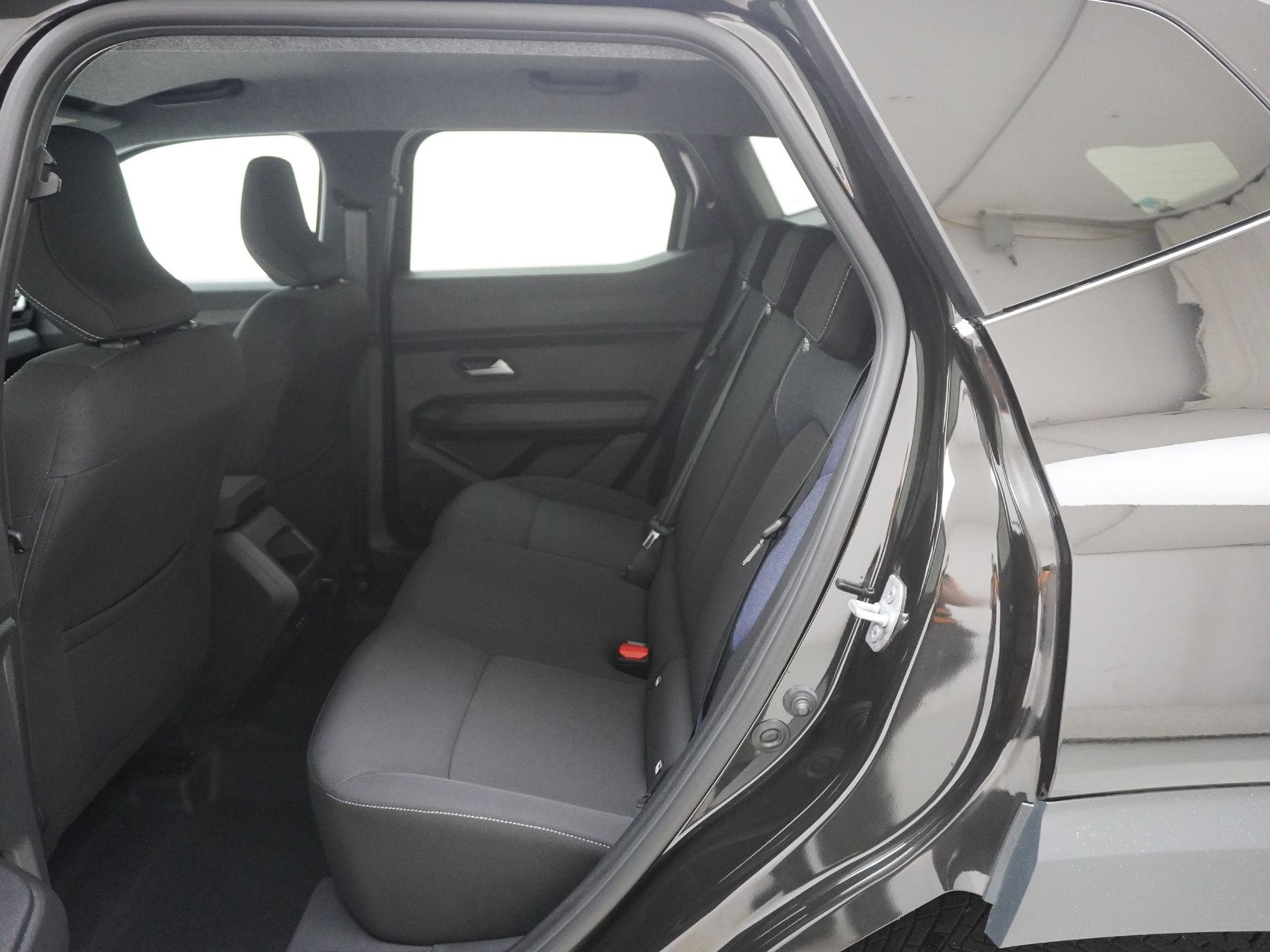 listing desktop thumbnail image 13