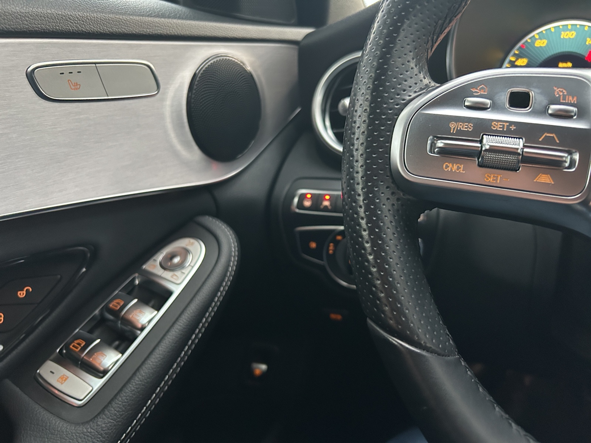 listing desktop thumbnail image 13