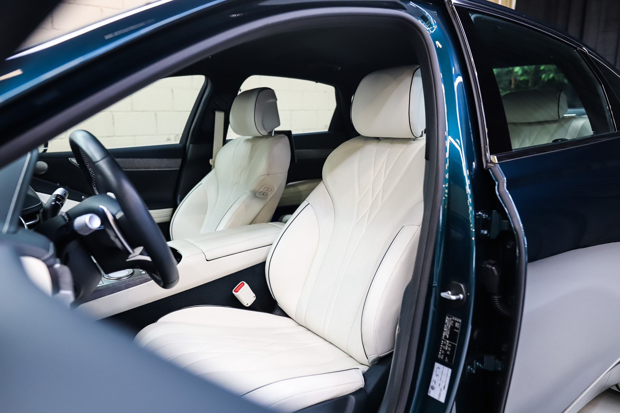 listing desktop thumbnail image 10