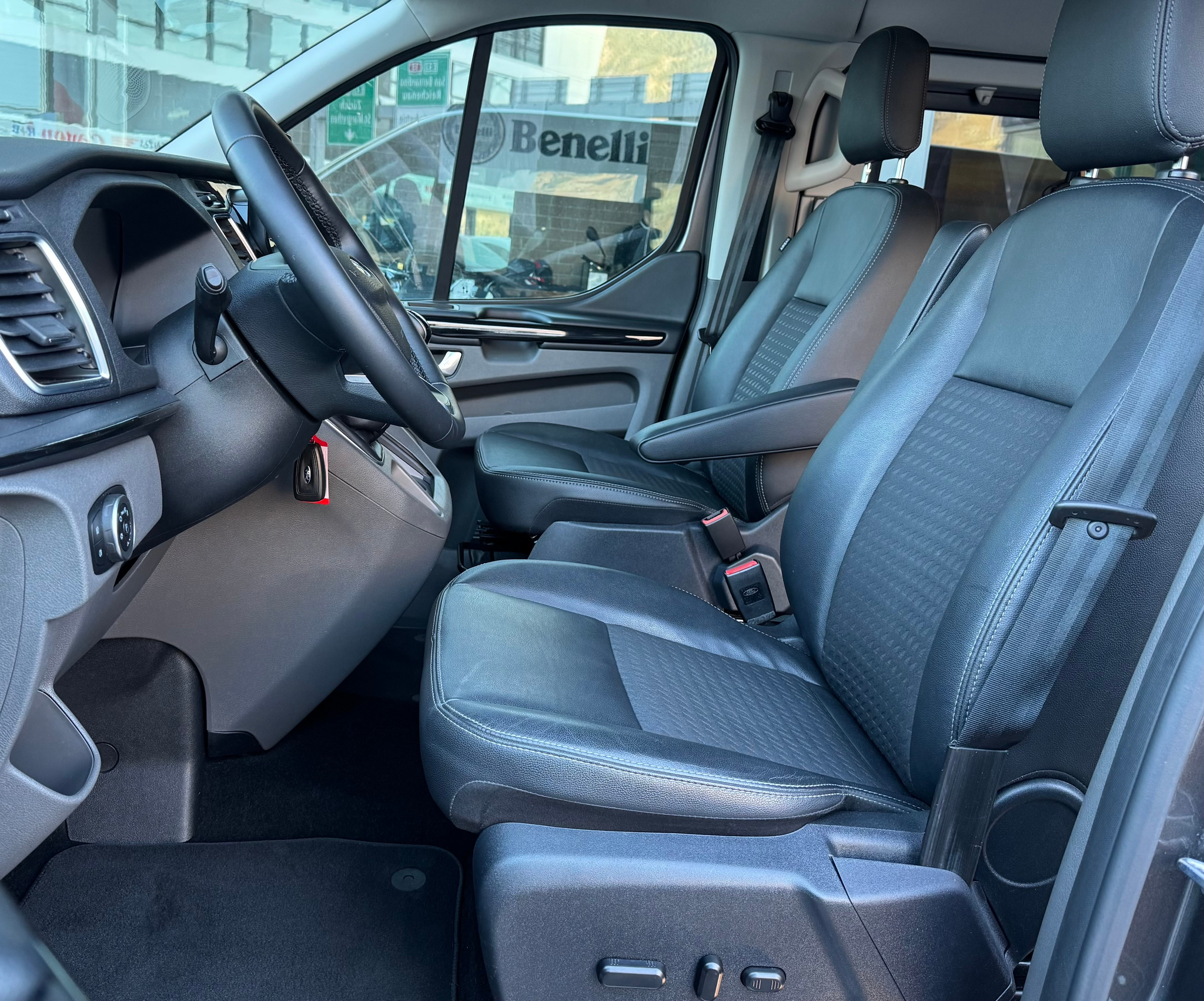 listing desktop thumbnail image 9