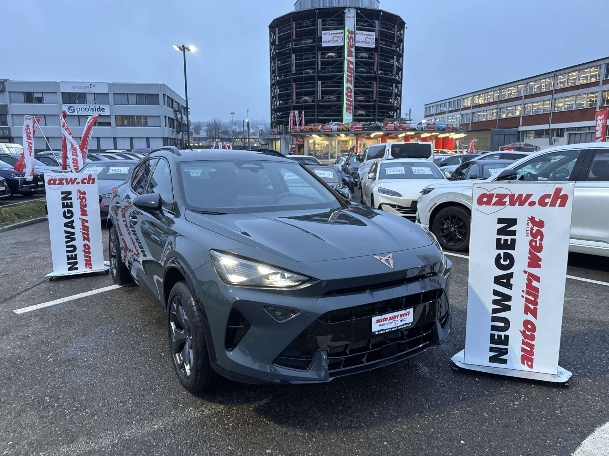 listing desktop thumbnail image 0