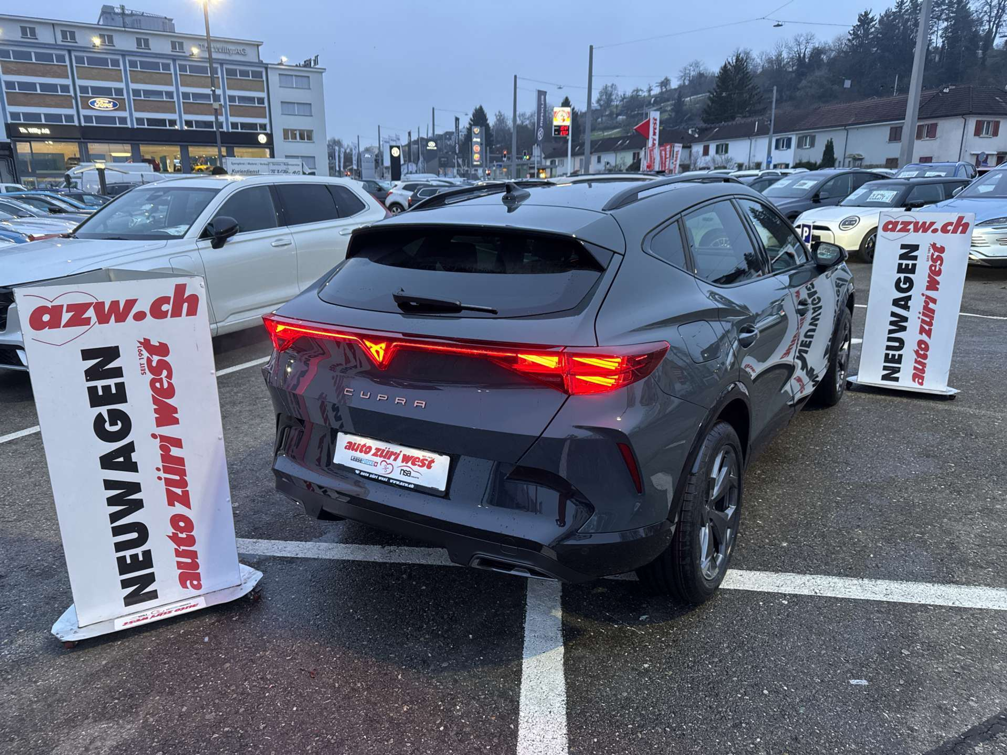 listing desktop thumbnail image 2