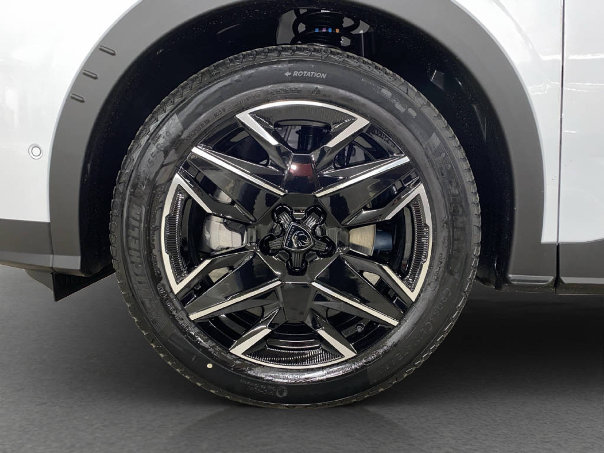 listing desktop thumbnail image 14