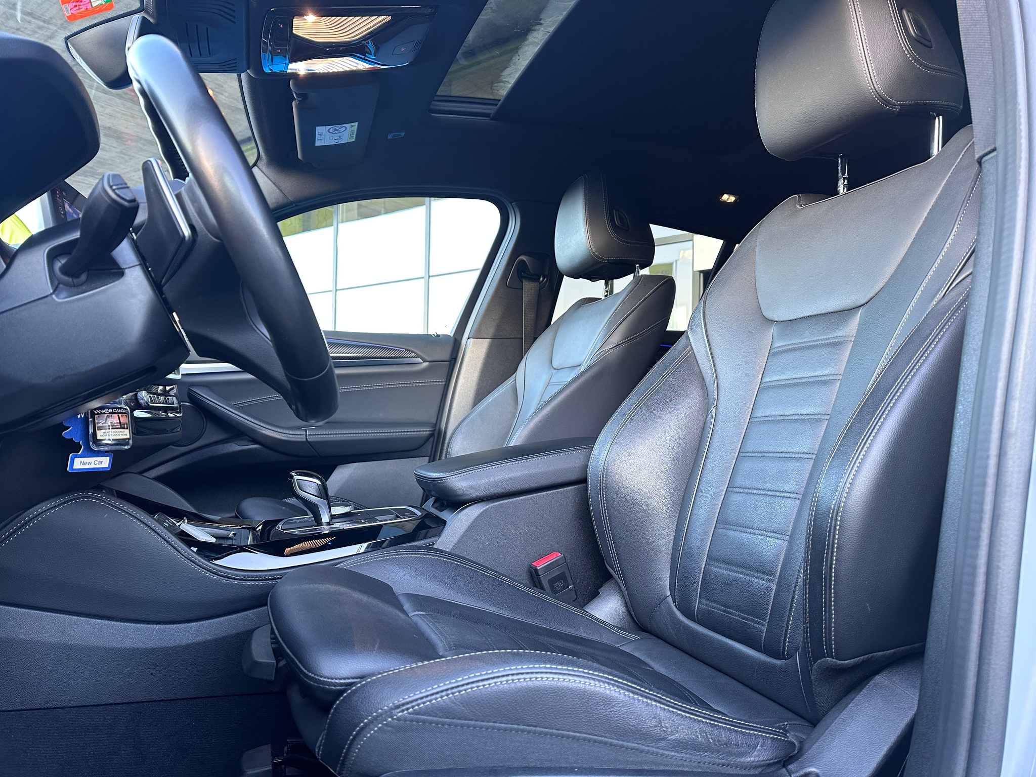 listing desktop thumbnail image 7