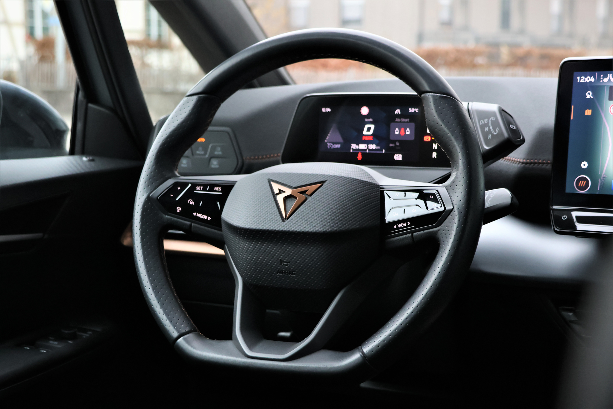 listing desktop thumbnail image 12