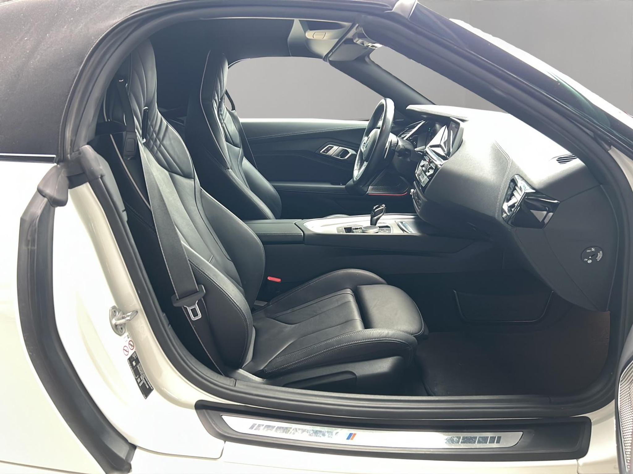 listing desktop thumbnail image 10