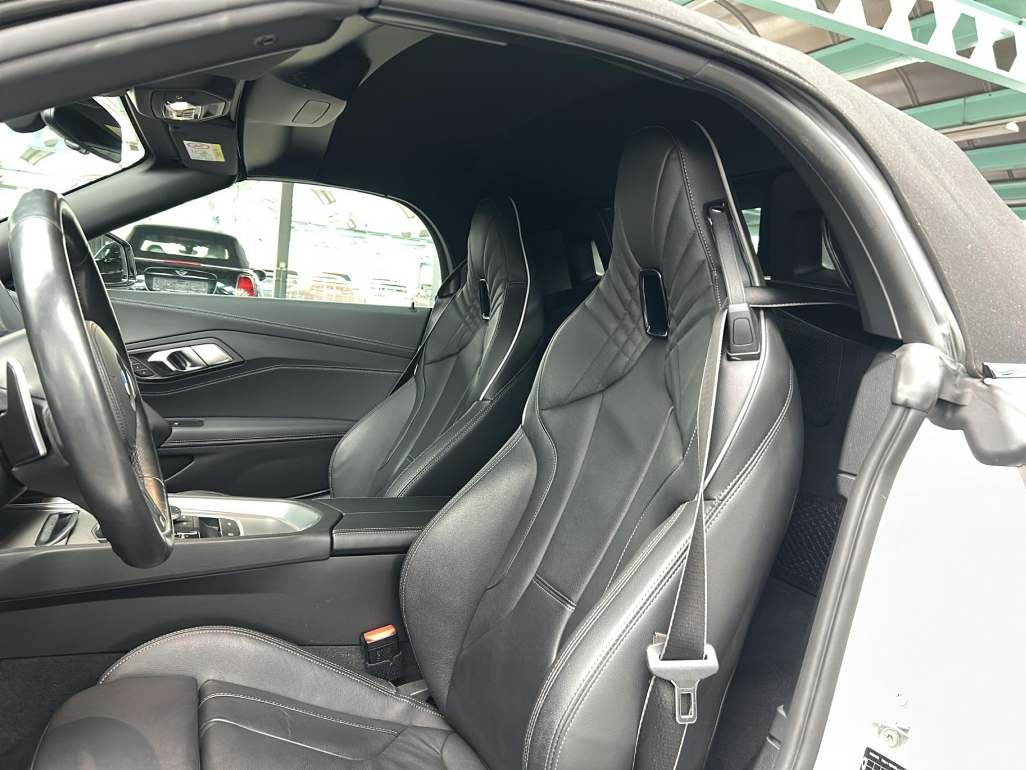 listing desktop thumbnail image 11