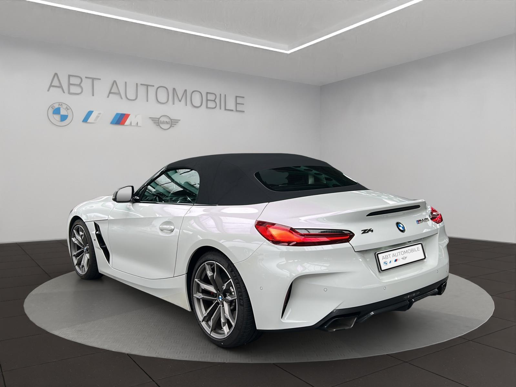 listing desktop thumbnail image 3