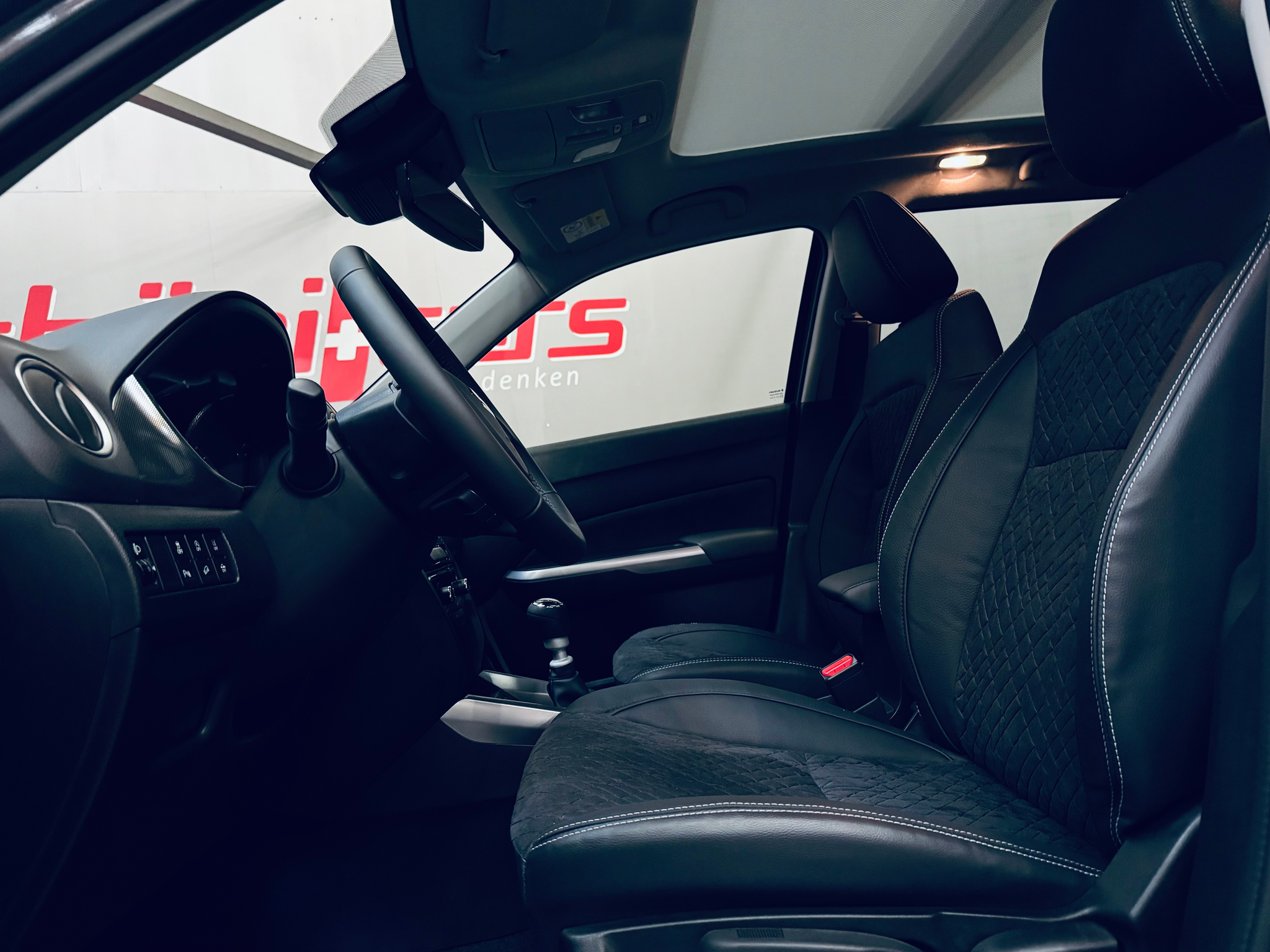 listing desktop thumbnail image 11