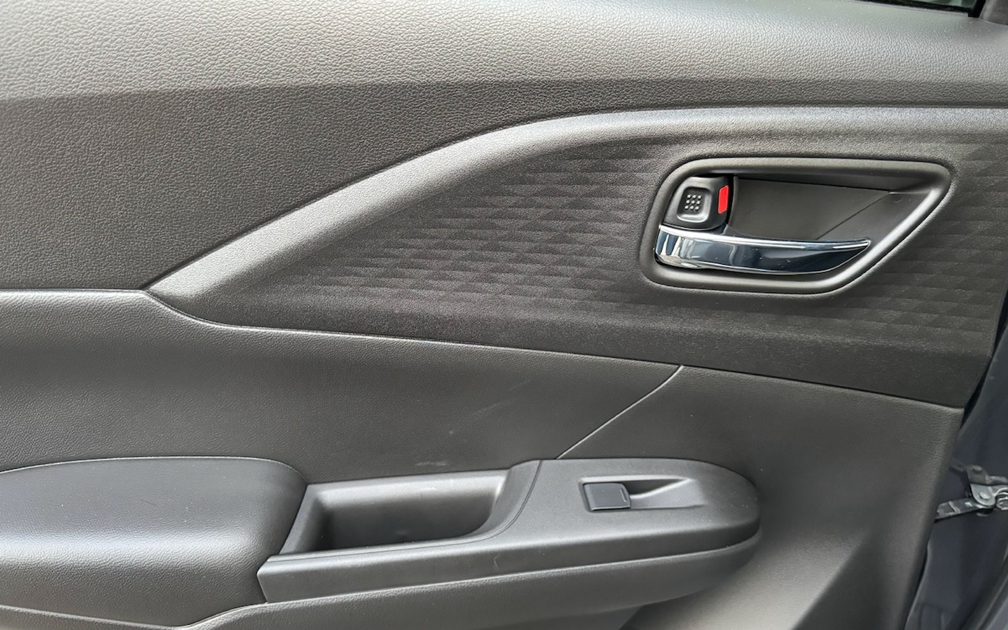 listing desktop thumbnail image 29