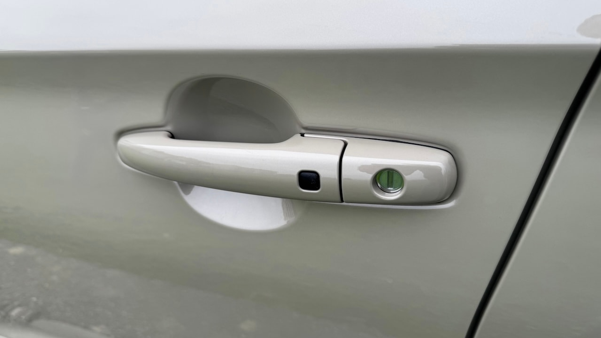 listing desktop thumbnail image 10