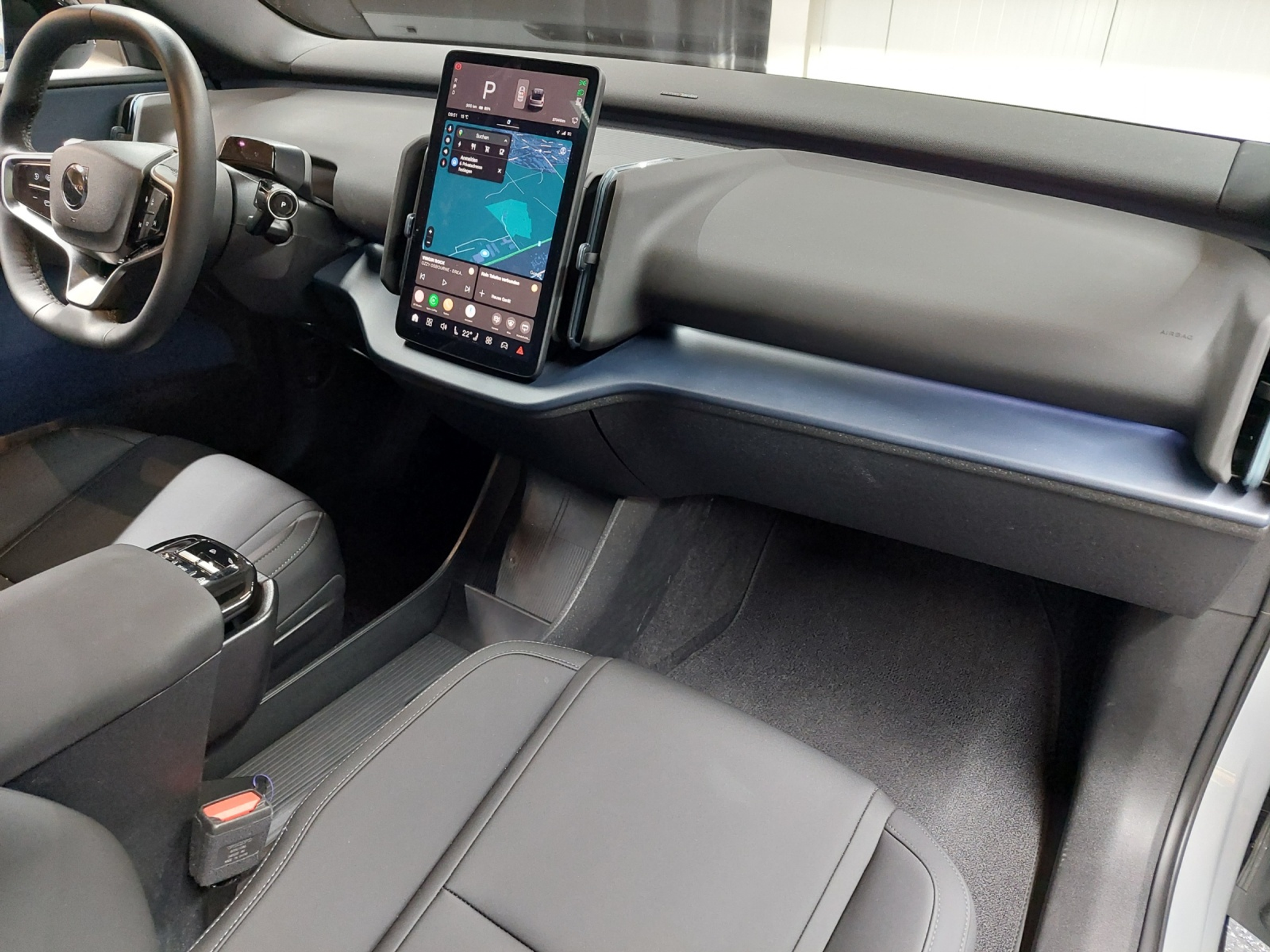 listing desktop thumbnail image 9