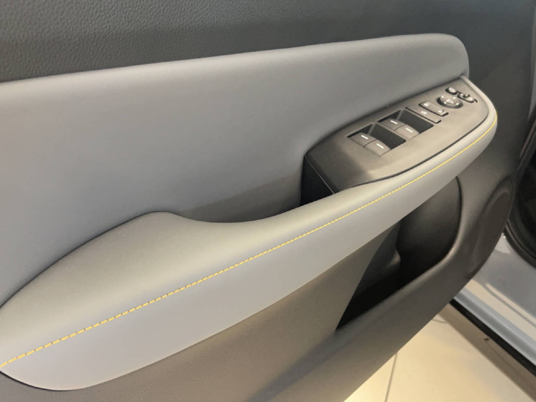 listing desktop thumbnail image 14