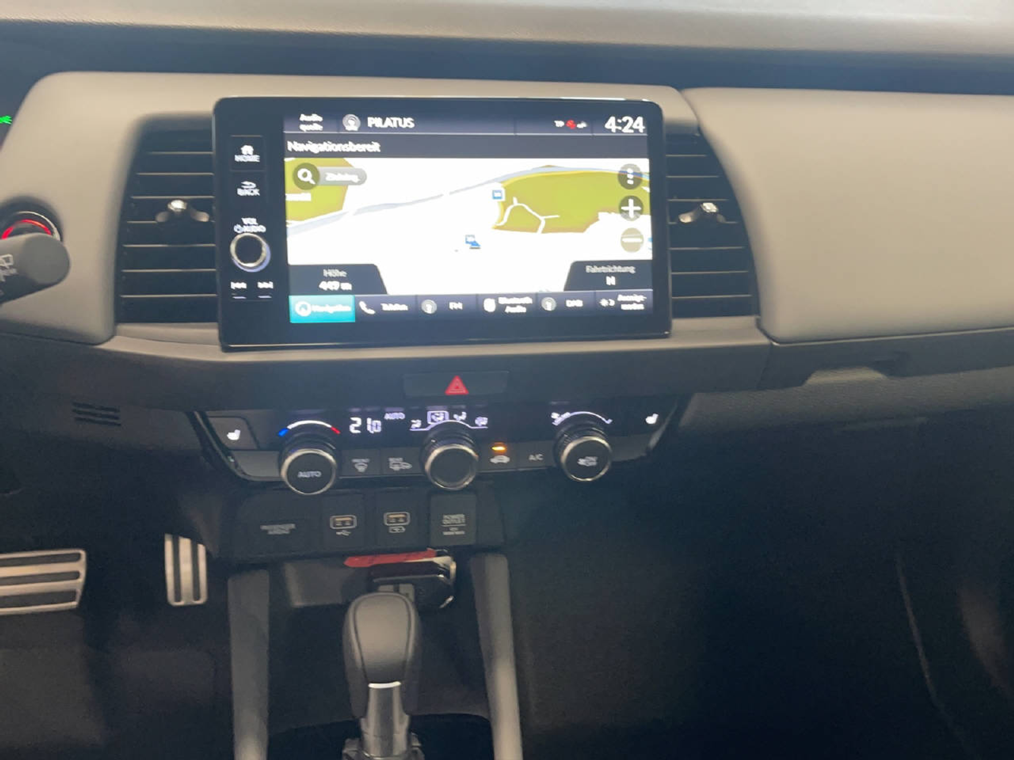 listing desktop thumbnail image 11