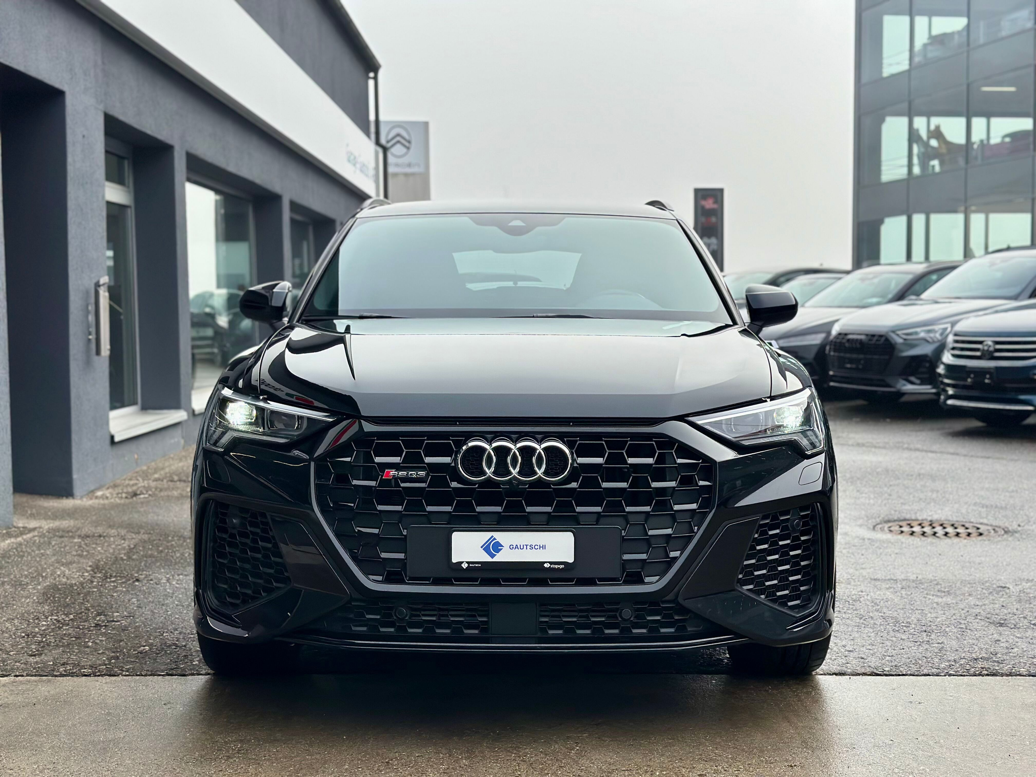 listing desktop thumbnail image 1