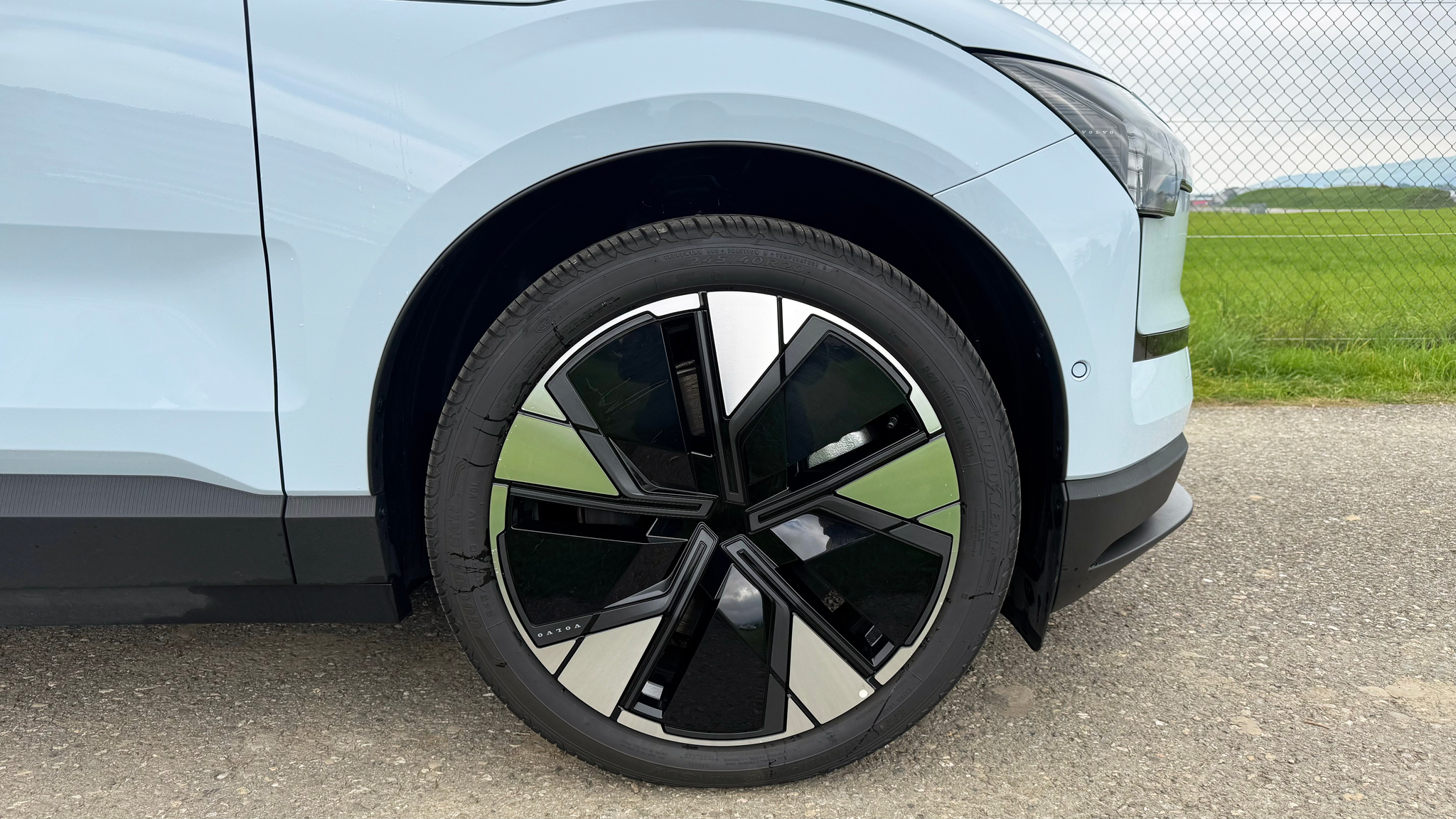 listing desktop thumbnail image 13