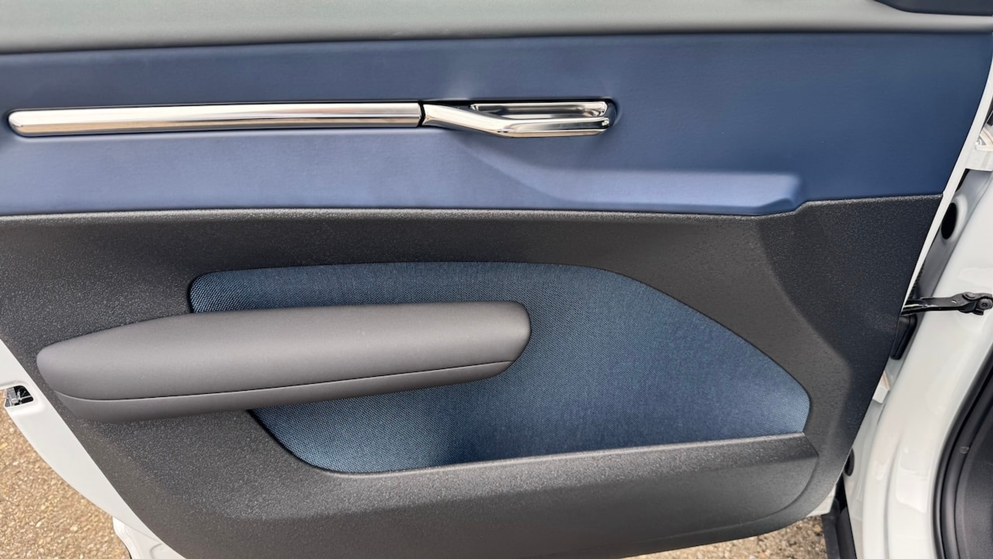 listing desktop thumbnail image 25