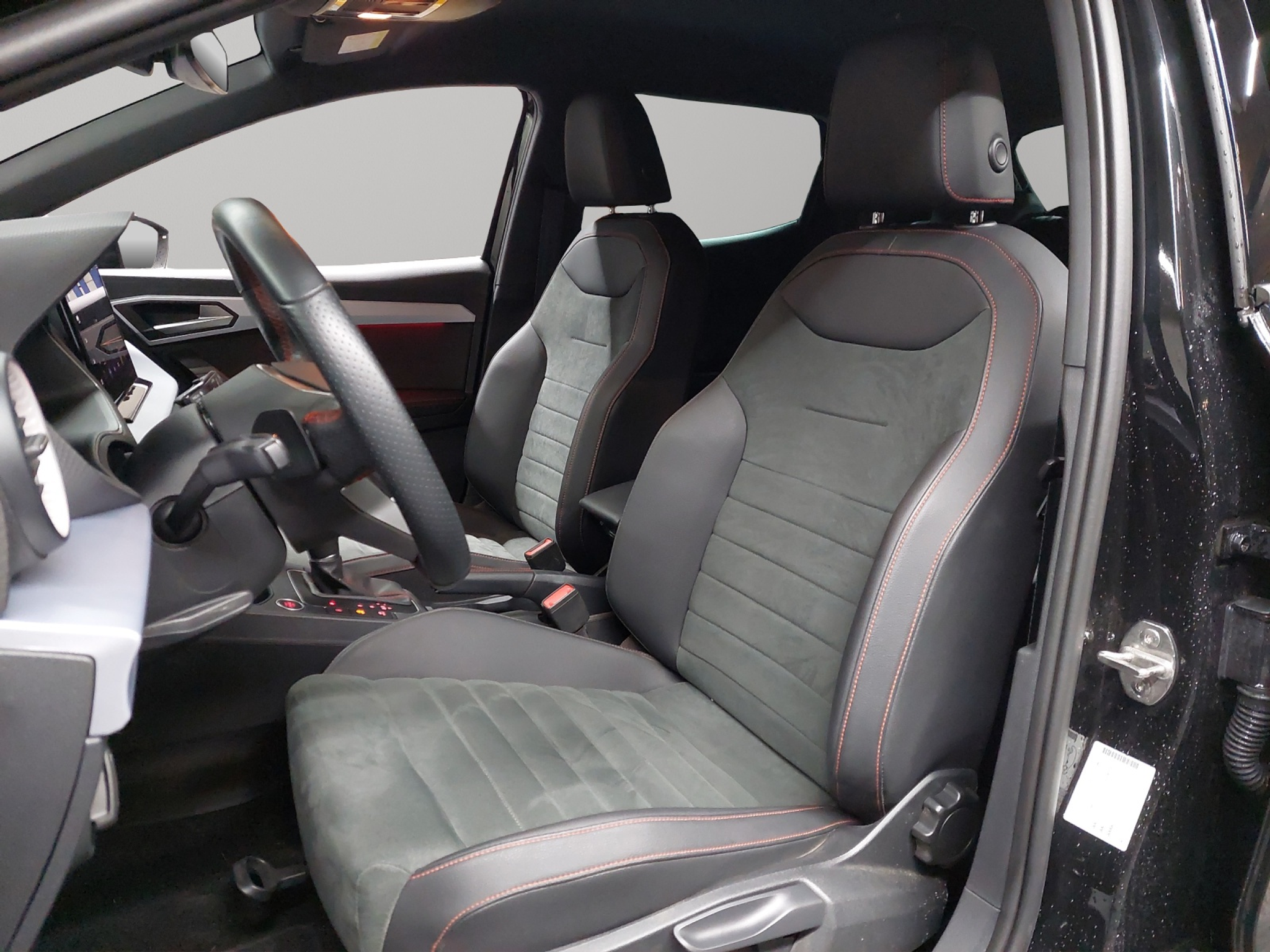 listing desktop thumbnail image 5