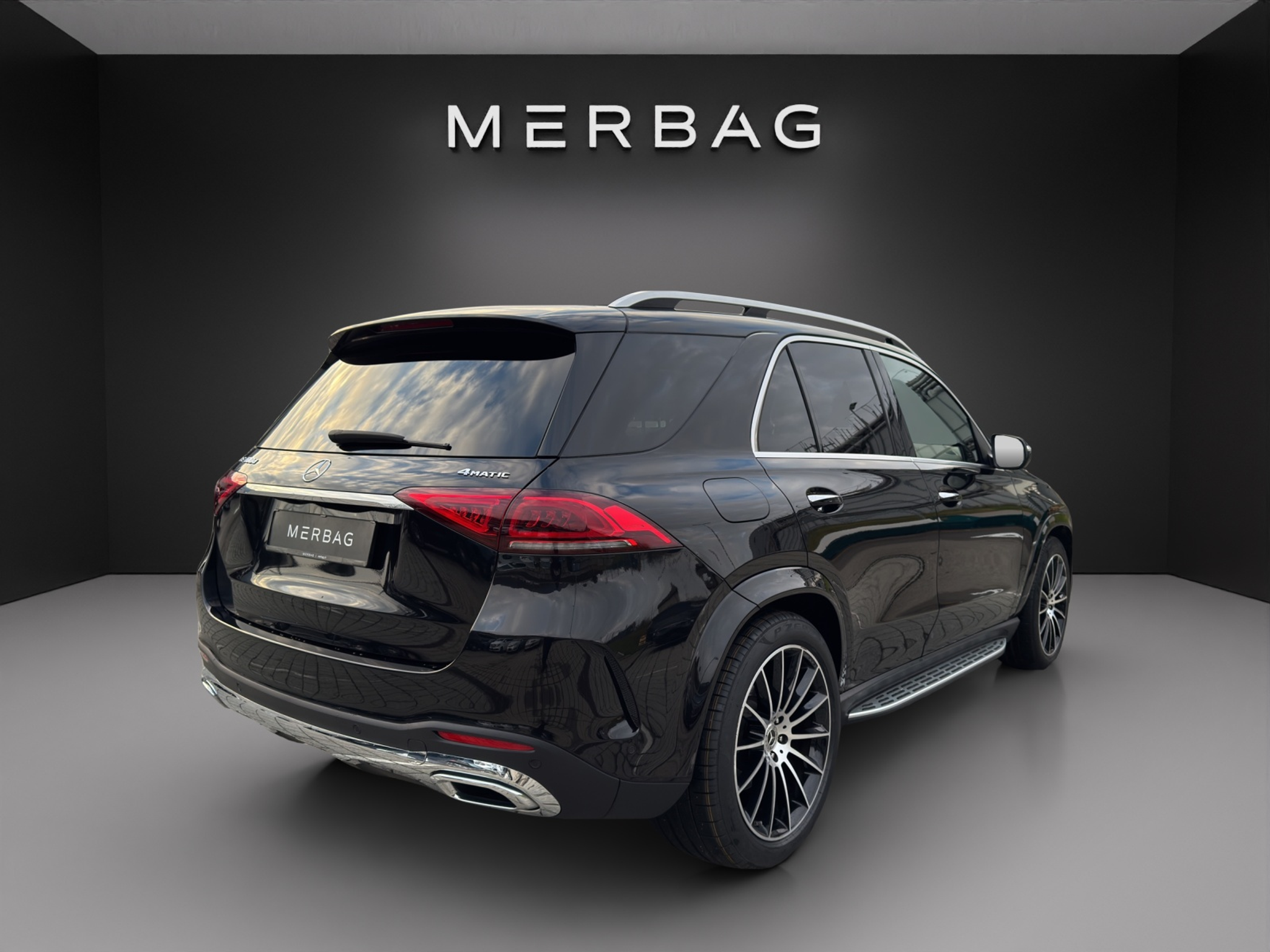 listing desktop thumbnail image 4