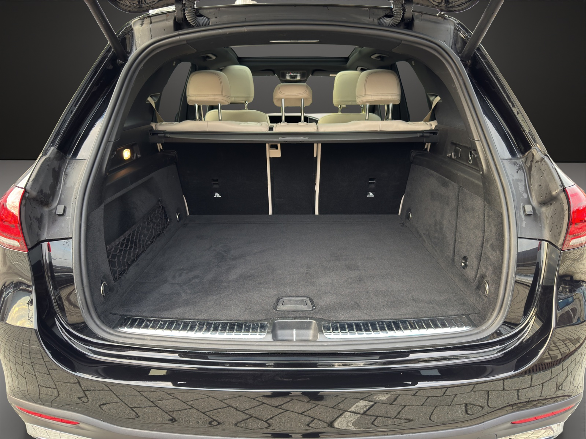 listing desktop thumbnail image 8