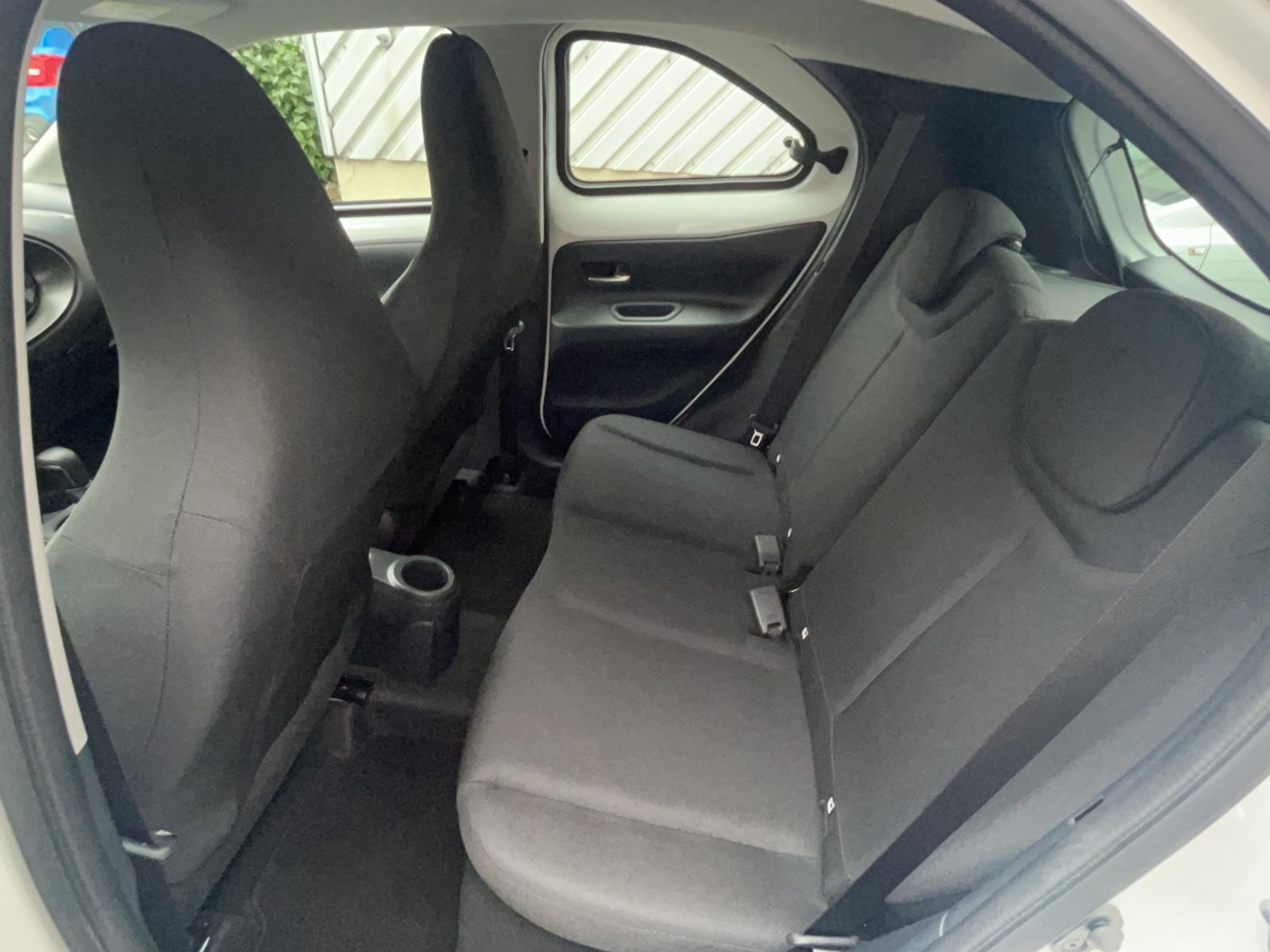 listing desktop thumbnail image 13