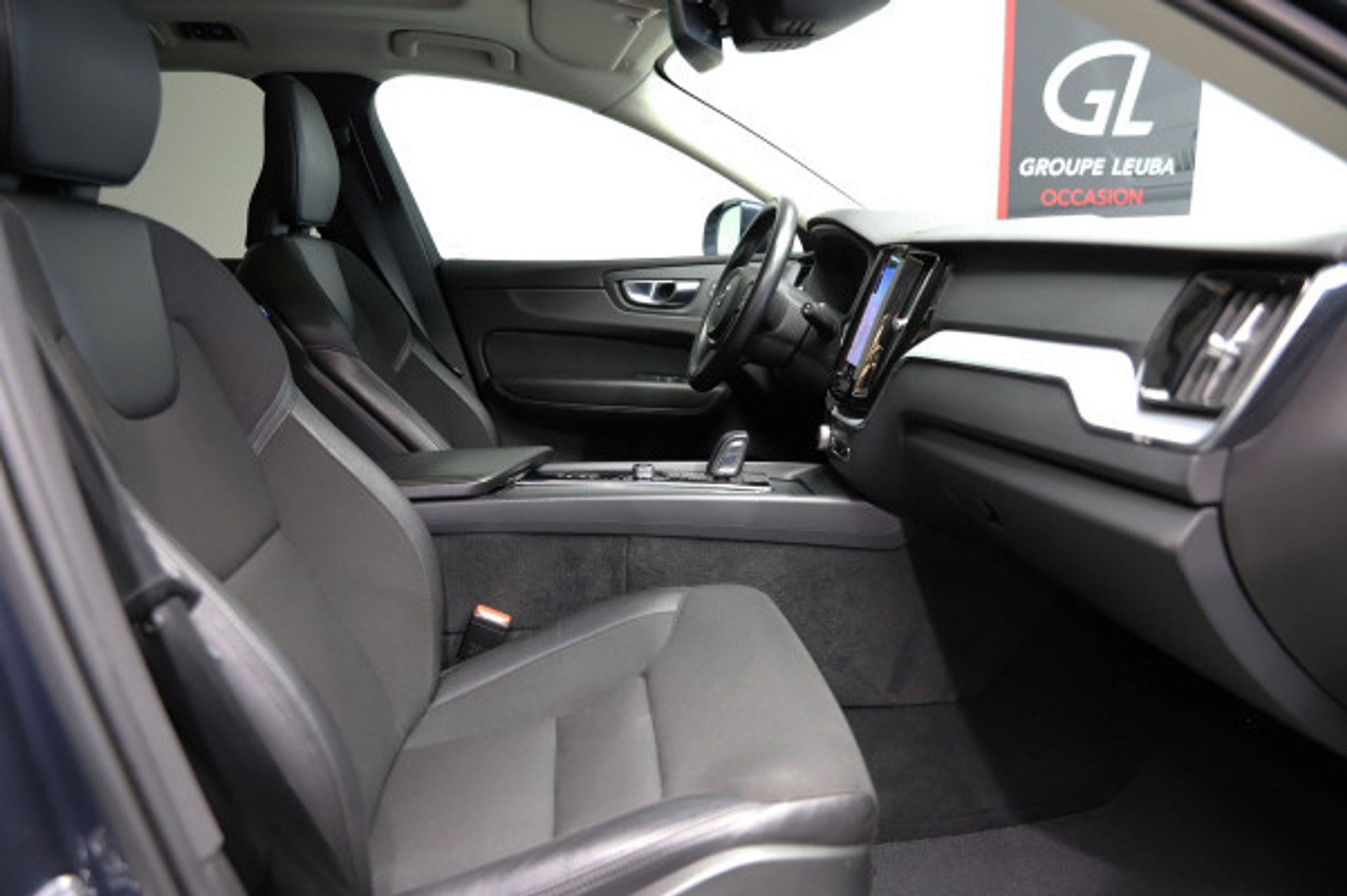 listing desktop thumbnail image 8