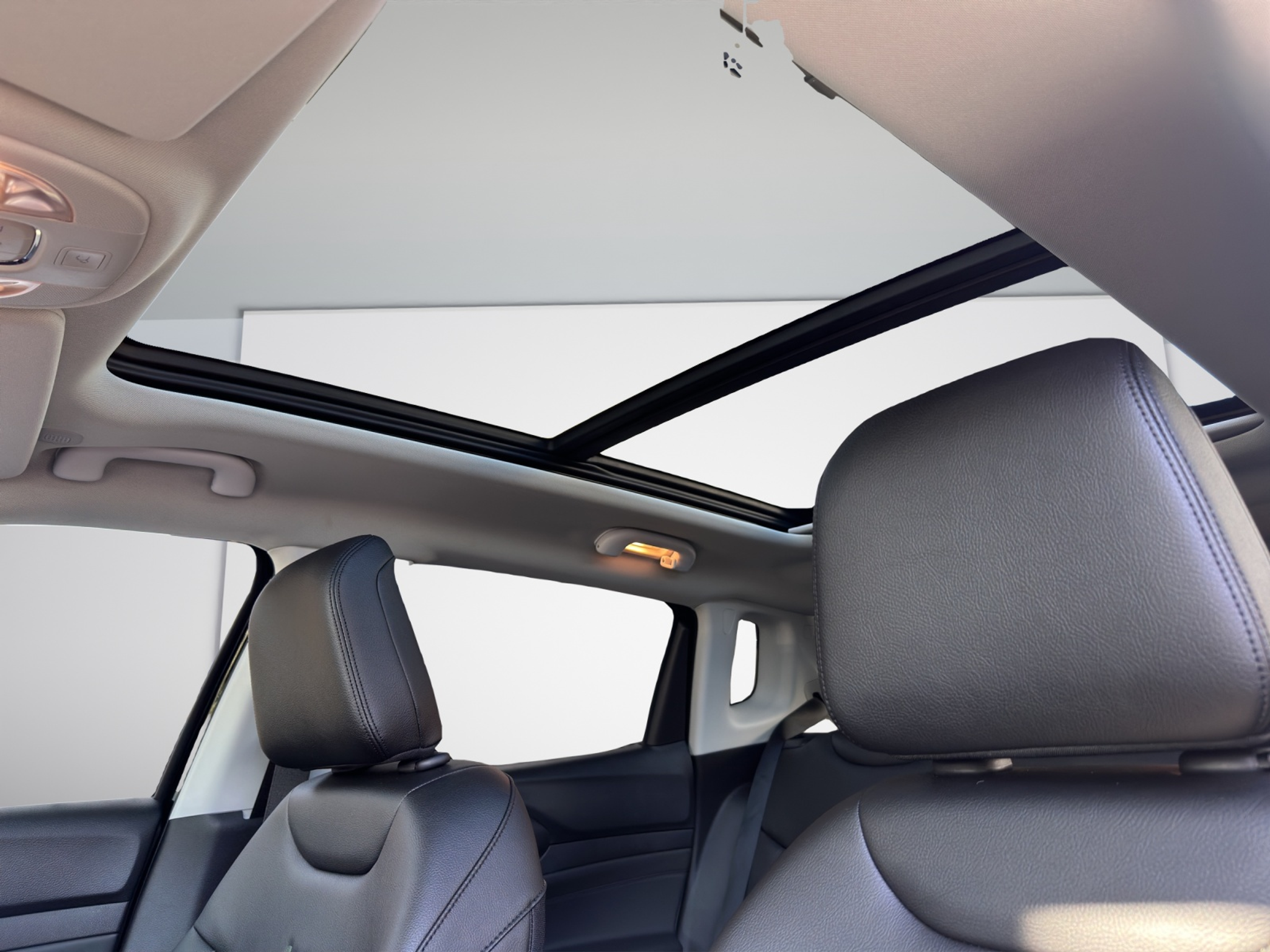 listing desktop thumbnail image 13