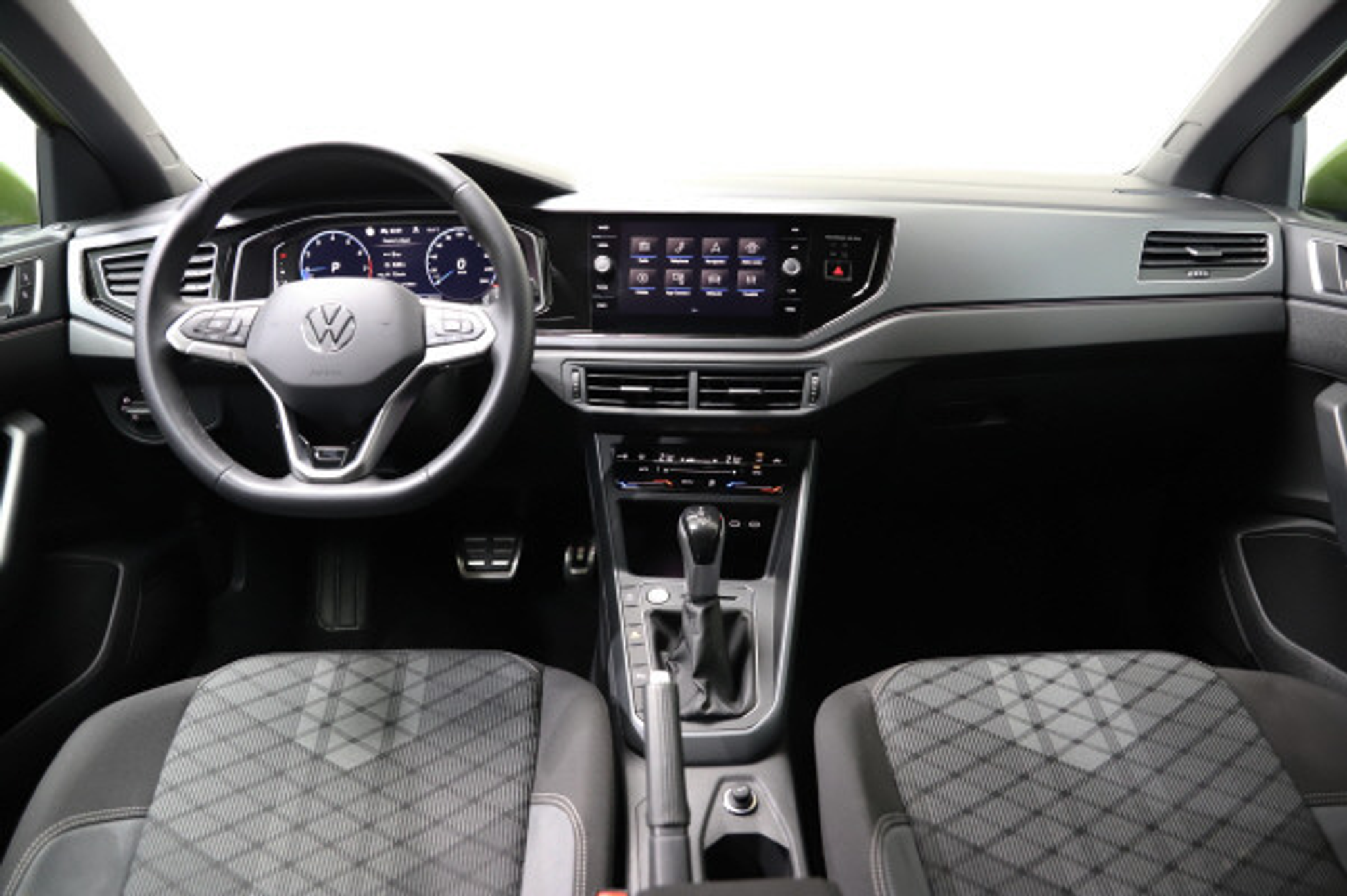 listing desktop thumbnail image 9