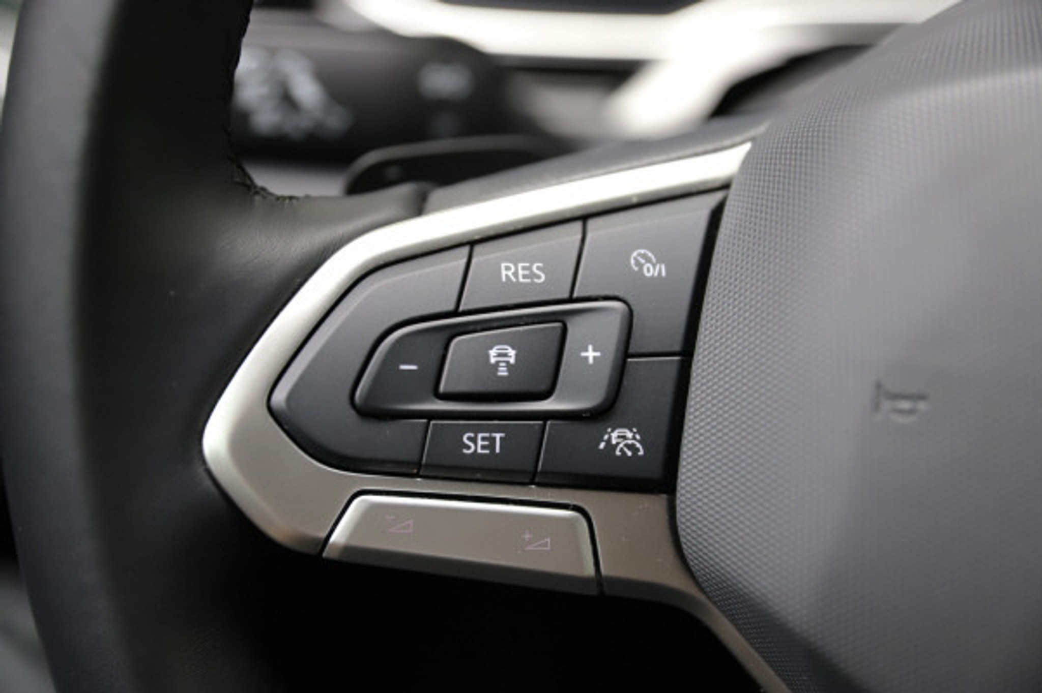 listing desktop thumbnail image 13