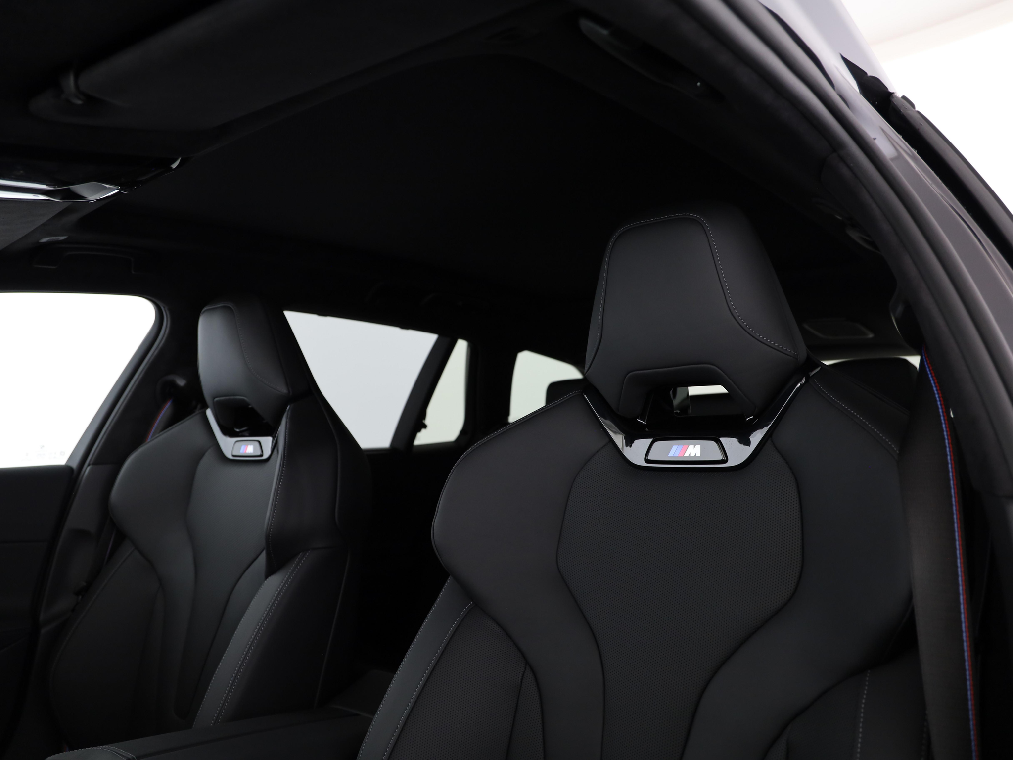 listing desktop thumbnail image 6