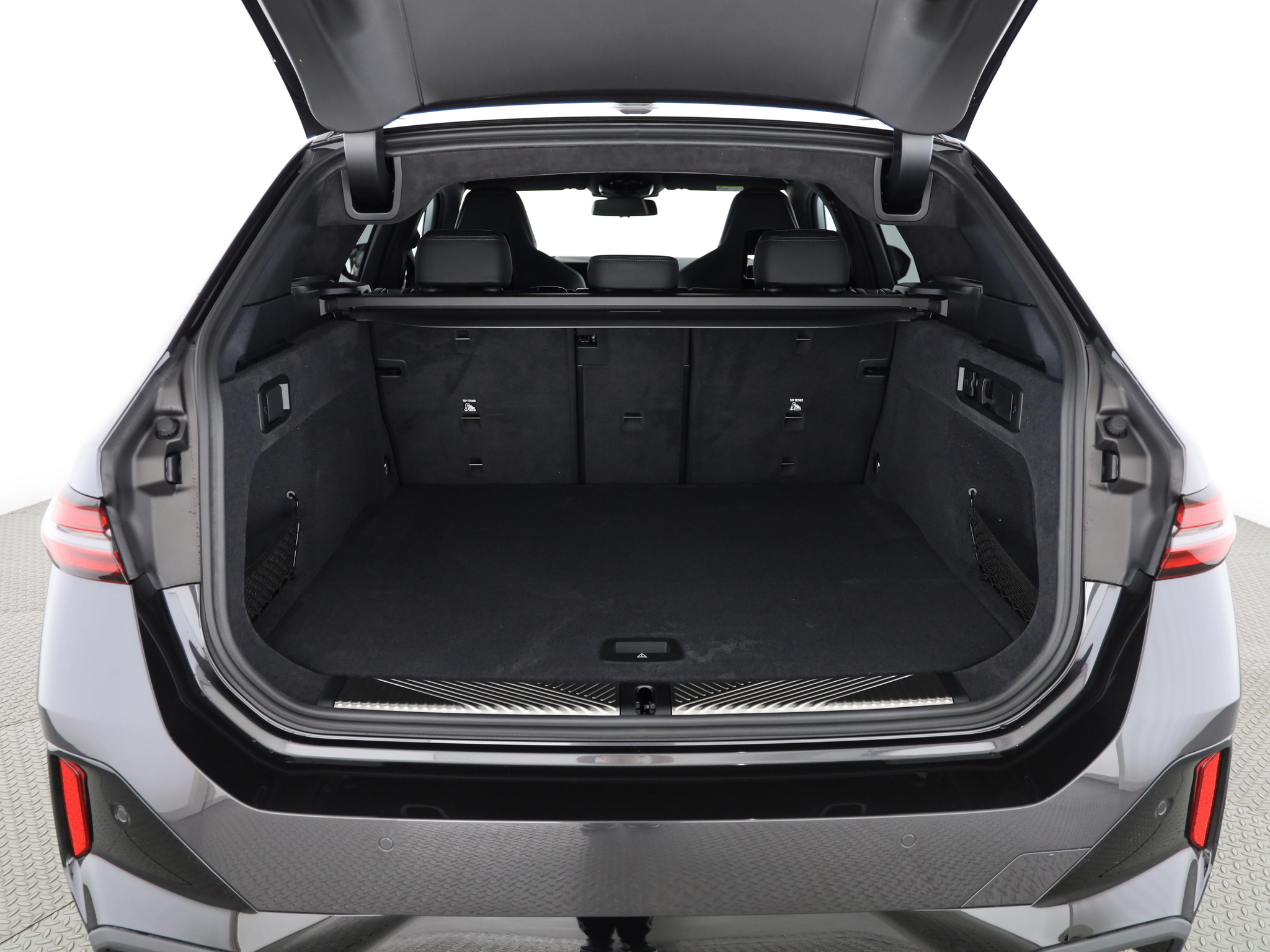 listing desktop thumbnail image 17