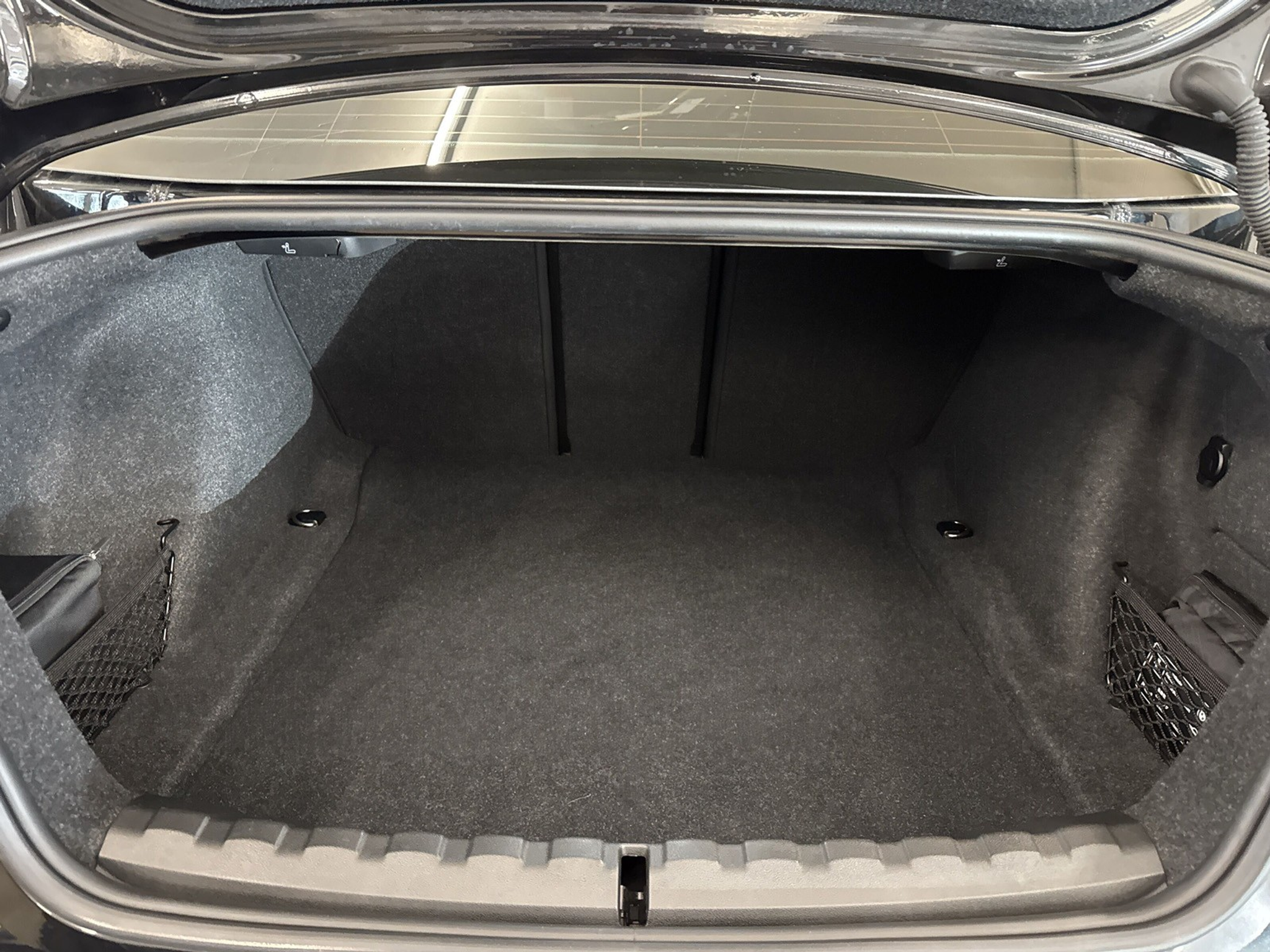 listing desktop thumbnail image 7