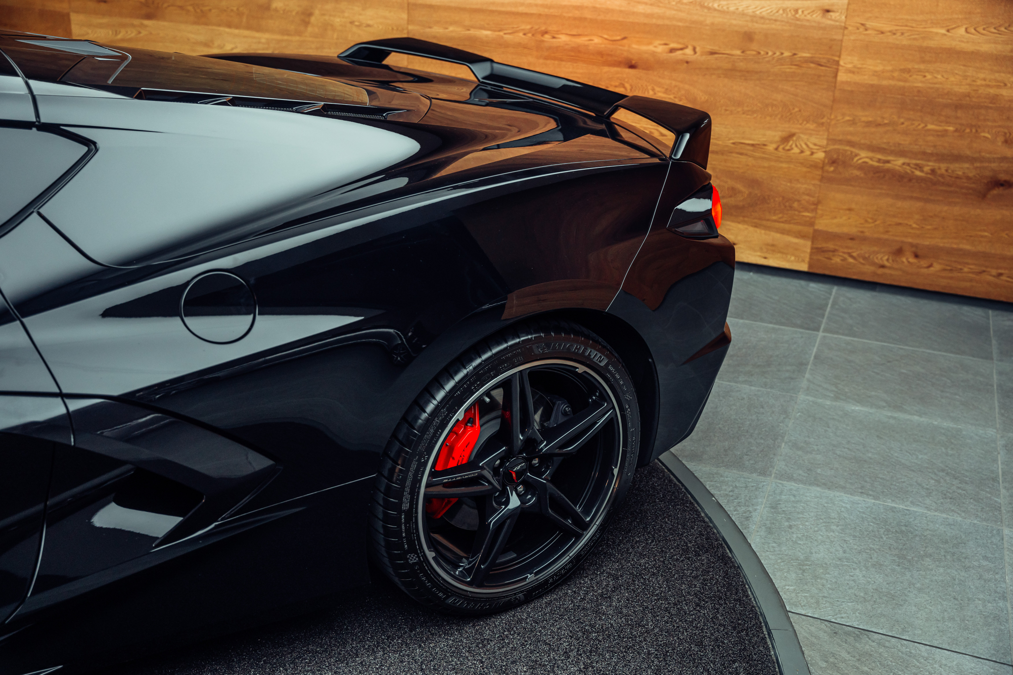 listing desktop thumbnail image 18