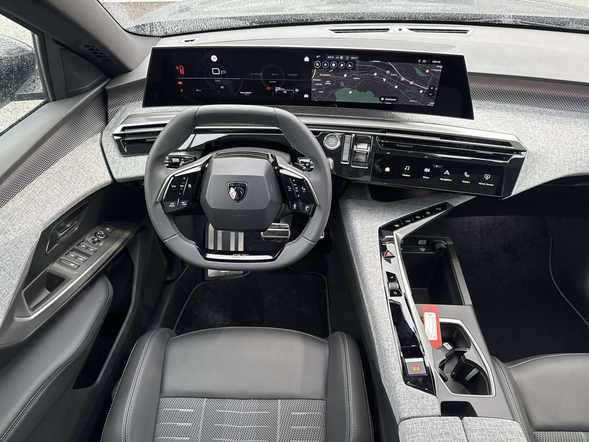 listing desktop thumbnail image 4