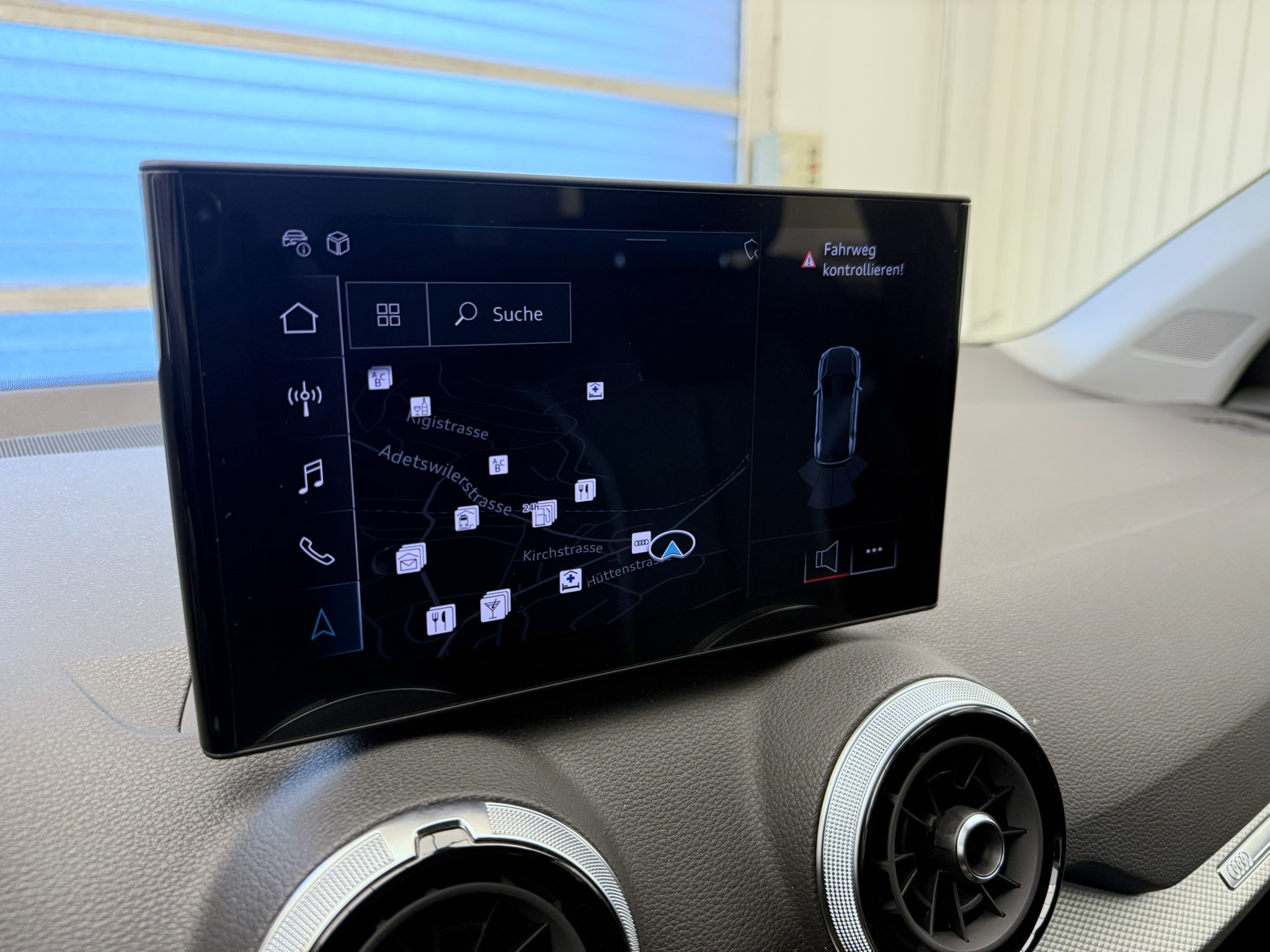 listing desktop thumbnail image 15
