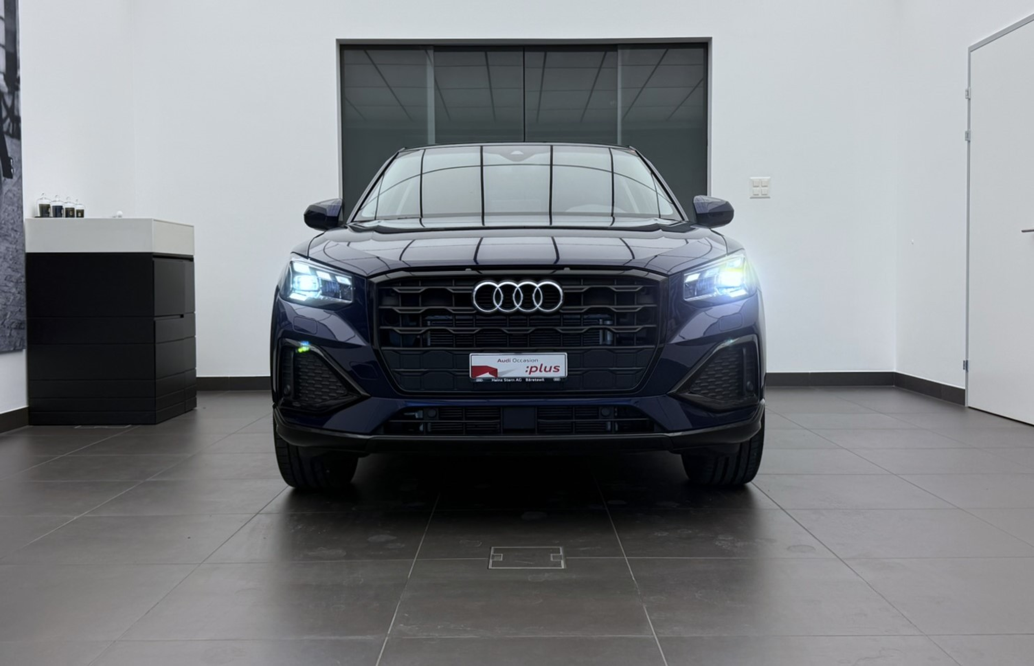 listing desktop thumbnail image 1