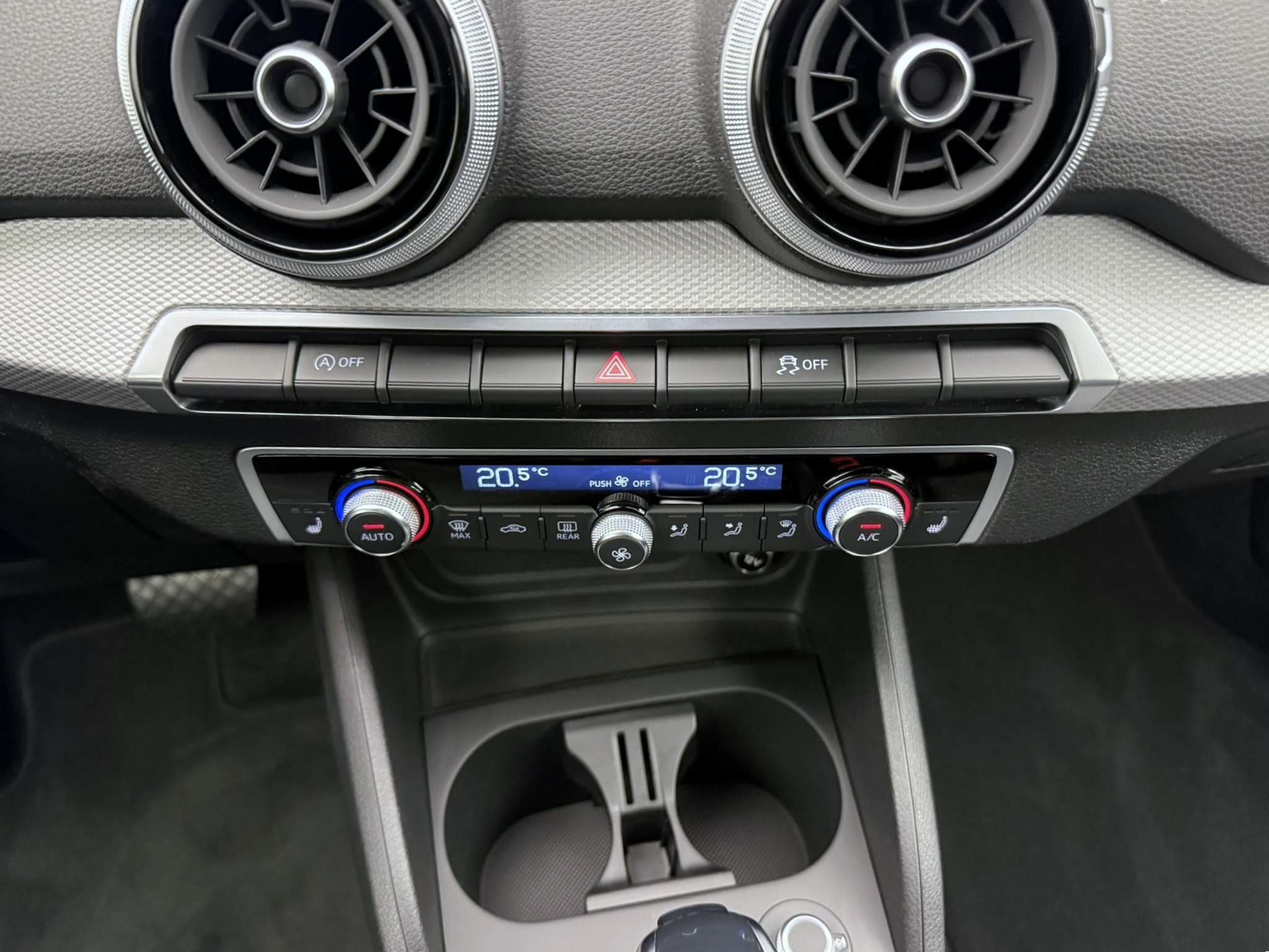 listing desktop thumbnail image 12