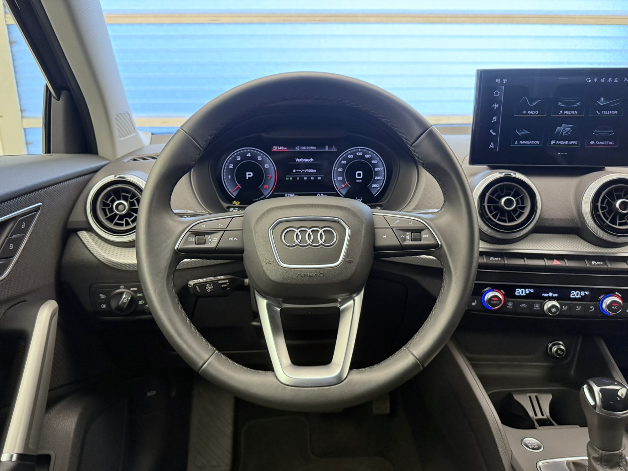 listing desktop thumbnail image 6