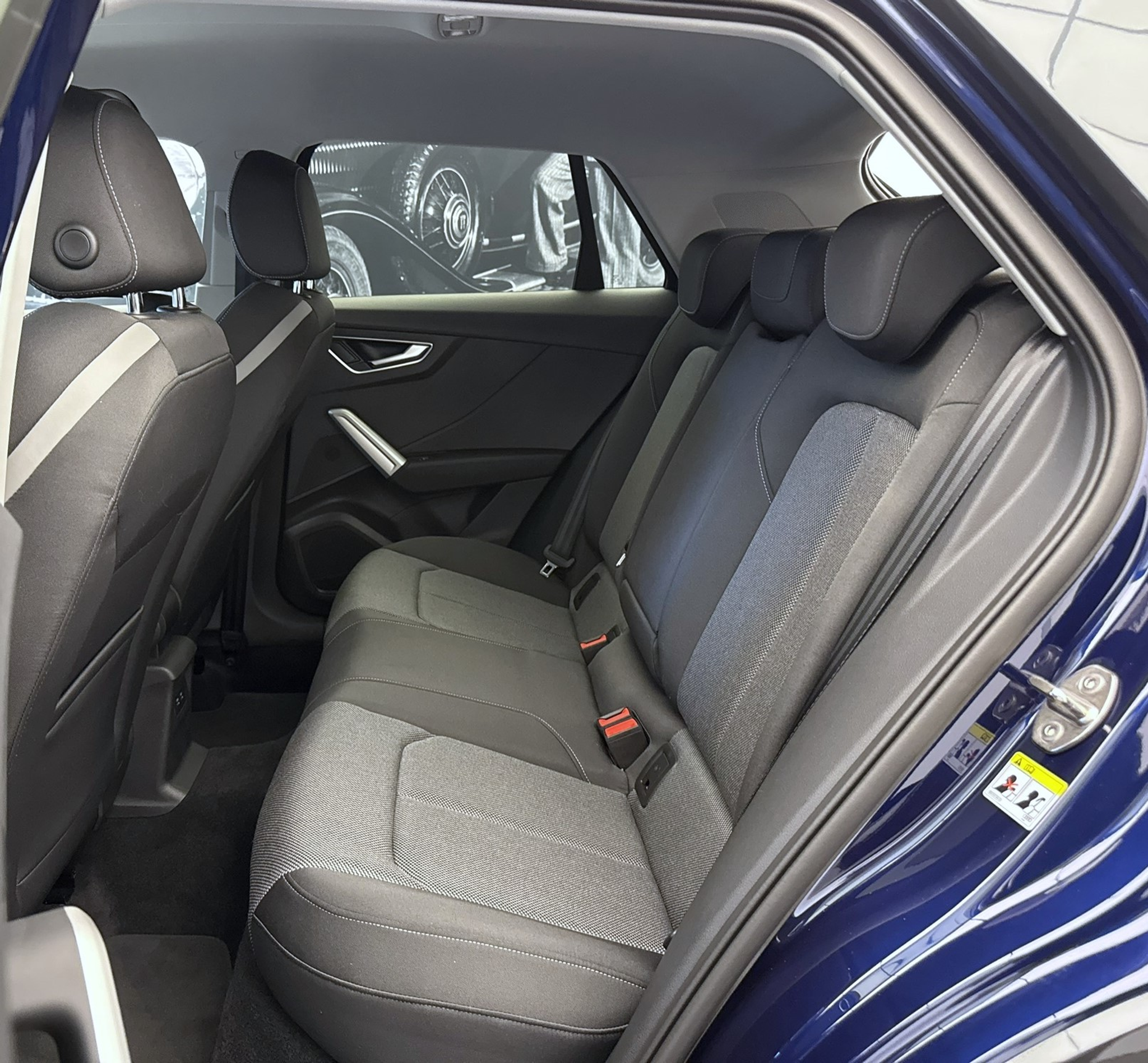 listing desktop thumbnail image 18